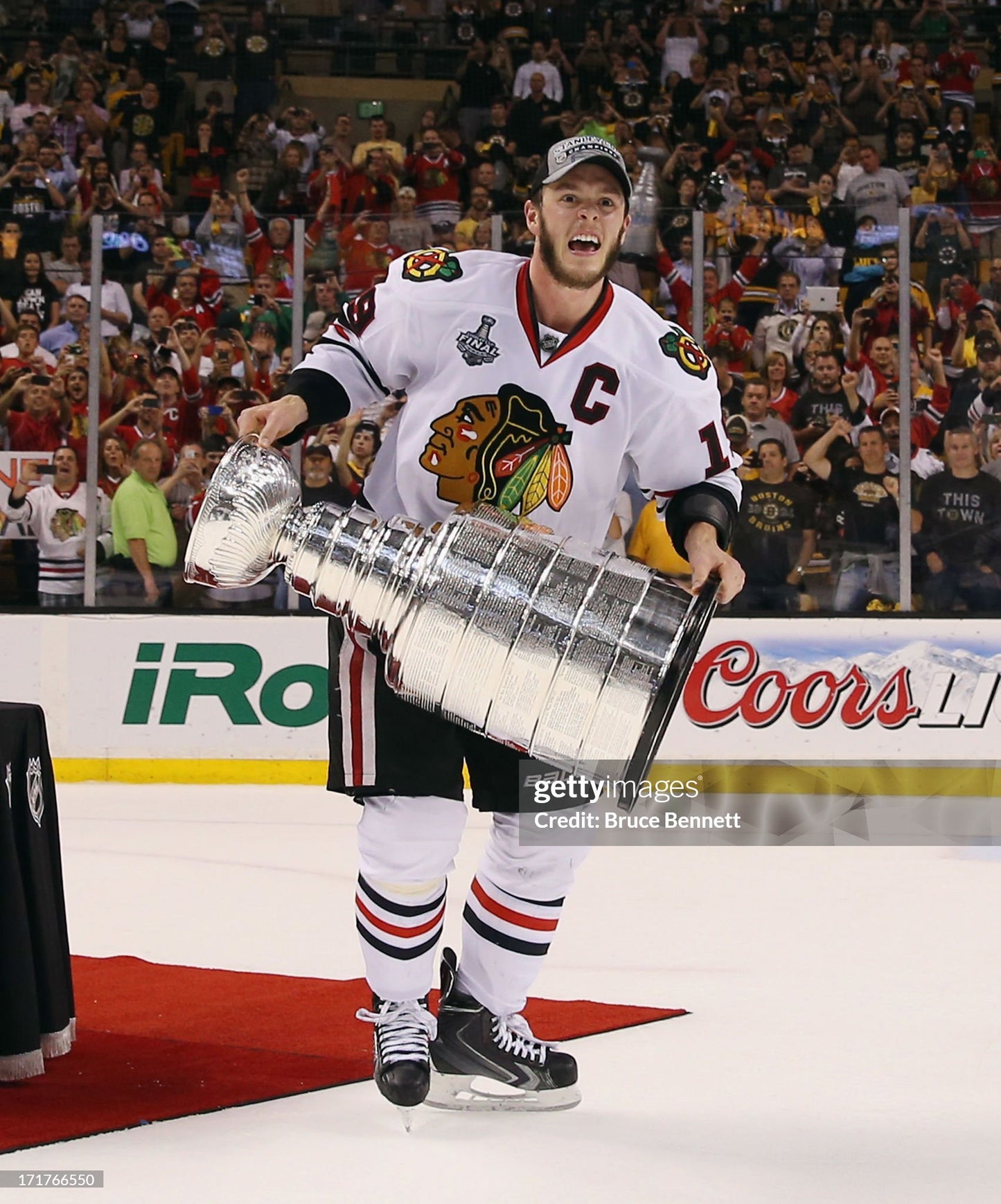 Chicago Blackhawks Jonathan Toews 2013 Stanley Cup Finals NHL Hockey Jersey (46/Small)