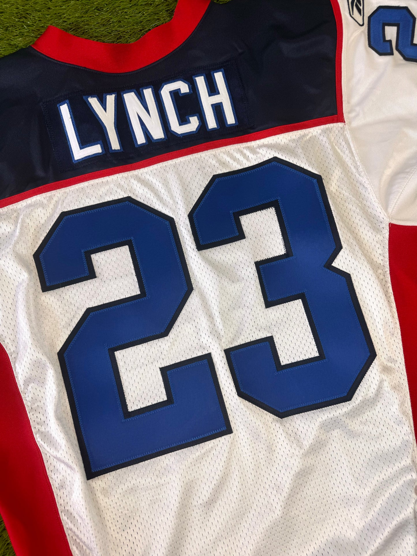 Buffalo Bills 2009 Marshawn Lynch NFL Football Jersey (46/Large)