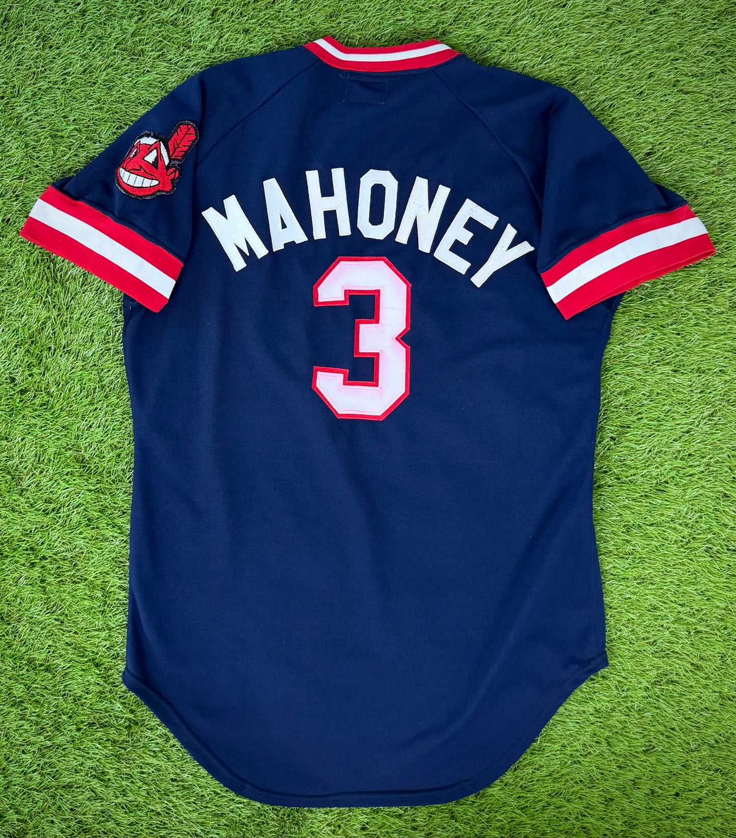 Cleveland Indians 1975-1978 MLB Baseball Jersey (42/Large)