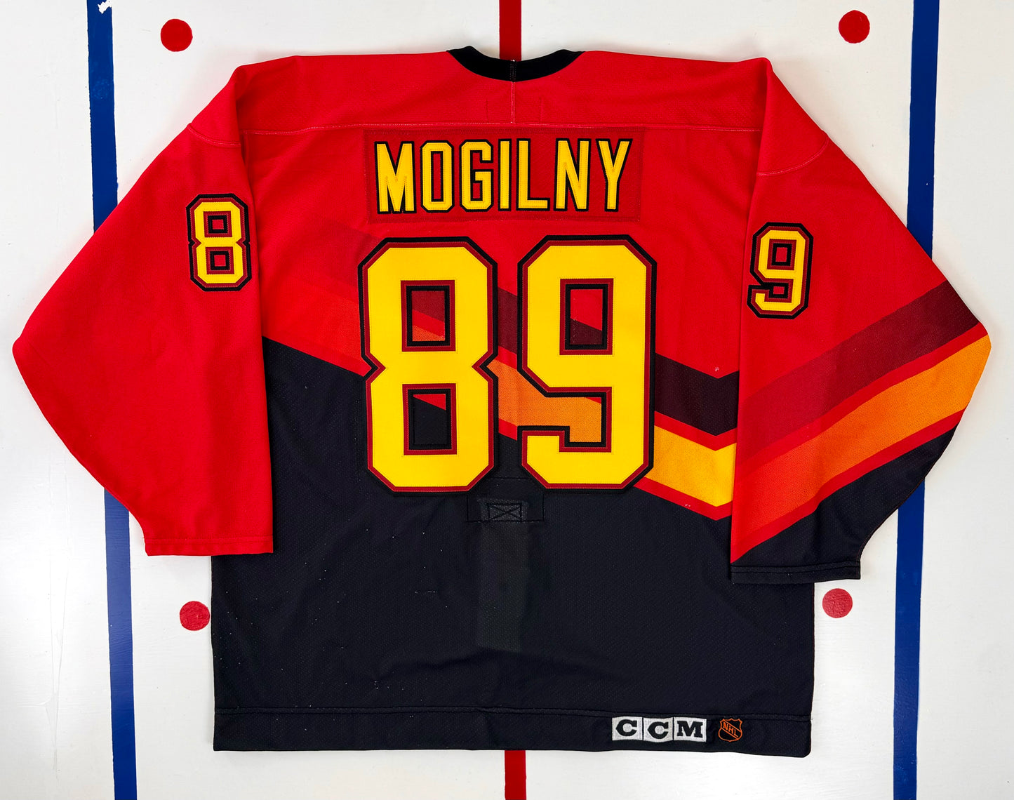 Vancouver Canucks Alexander Mogilny 1995-1997 Salmon Alternate NHL Hockey Jersey (54/XXL)