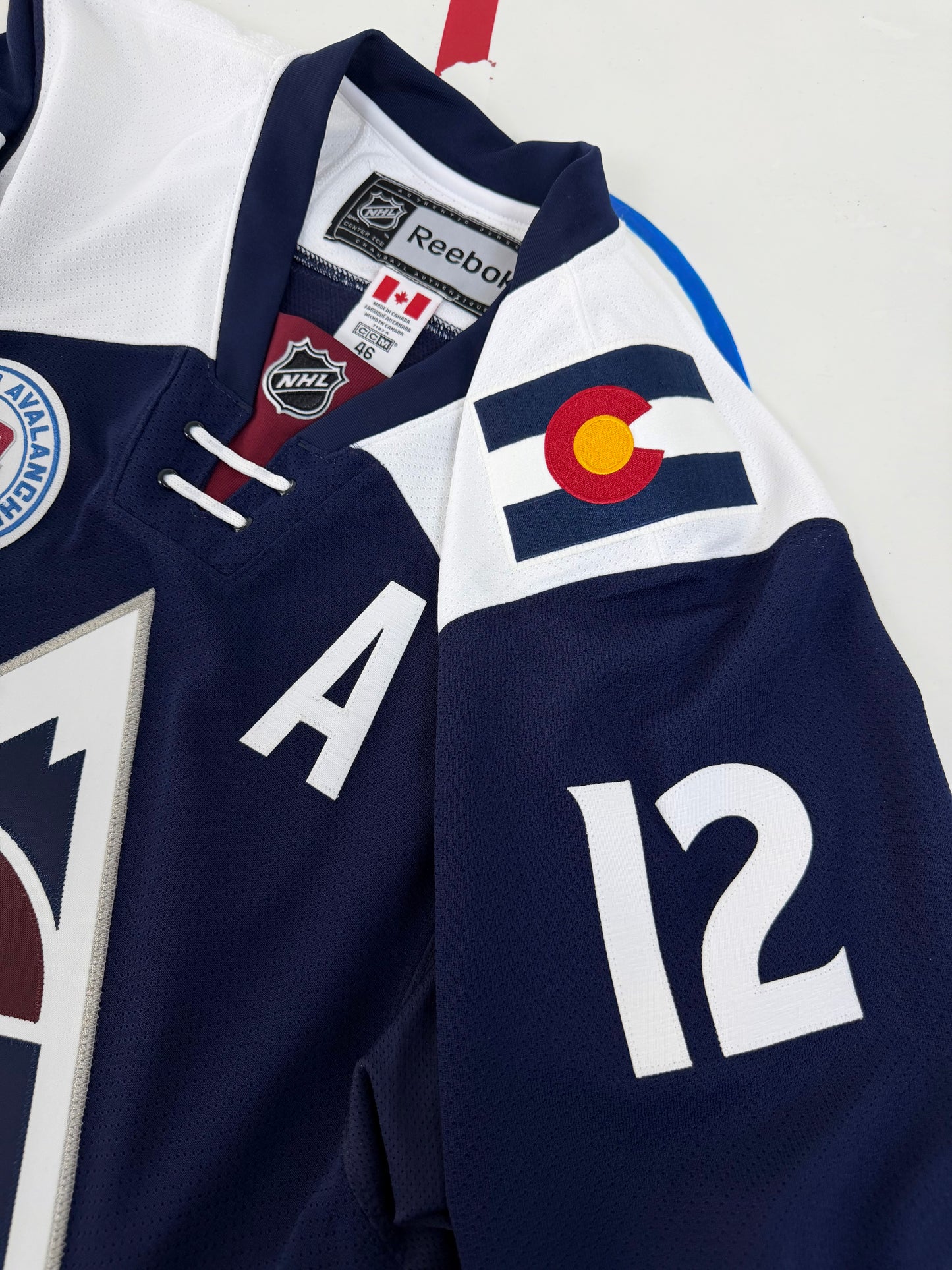 Colorado Avalanche Jarome Iginla 2015-2016 Alternate NHL Hockey Jersey (46/Small)