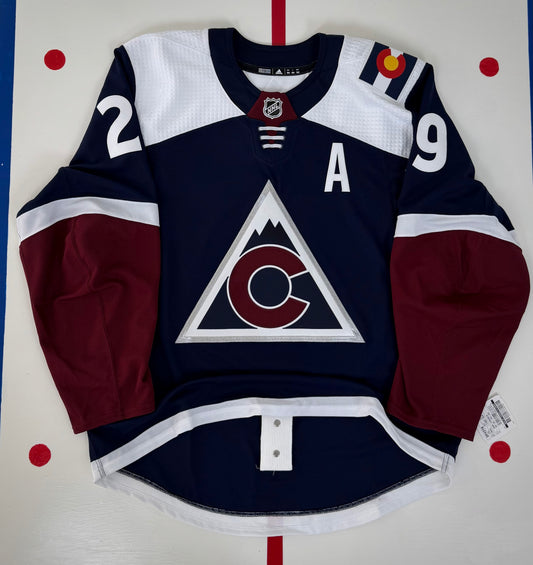 Colorado Avalanche Nathan MacKinnon 2018-2021 Alternate NHL Hockey Jersey (54/XL)