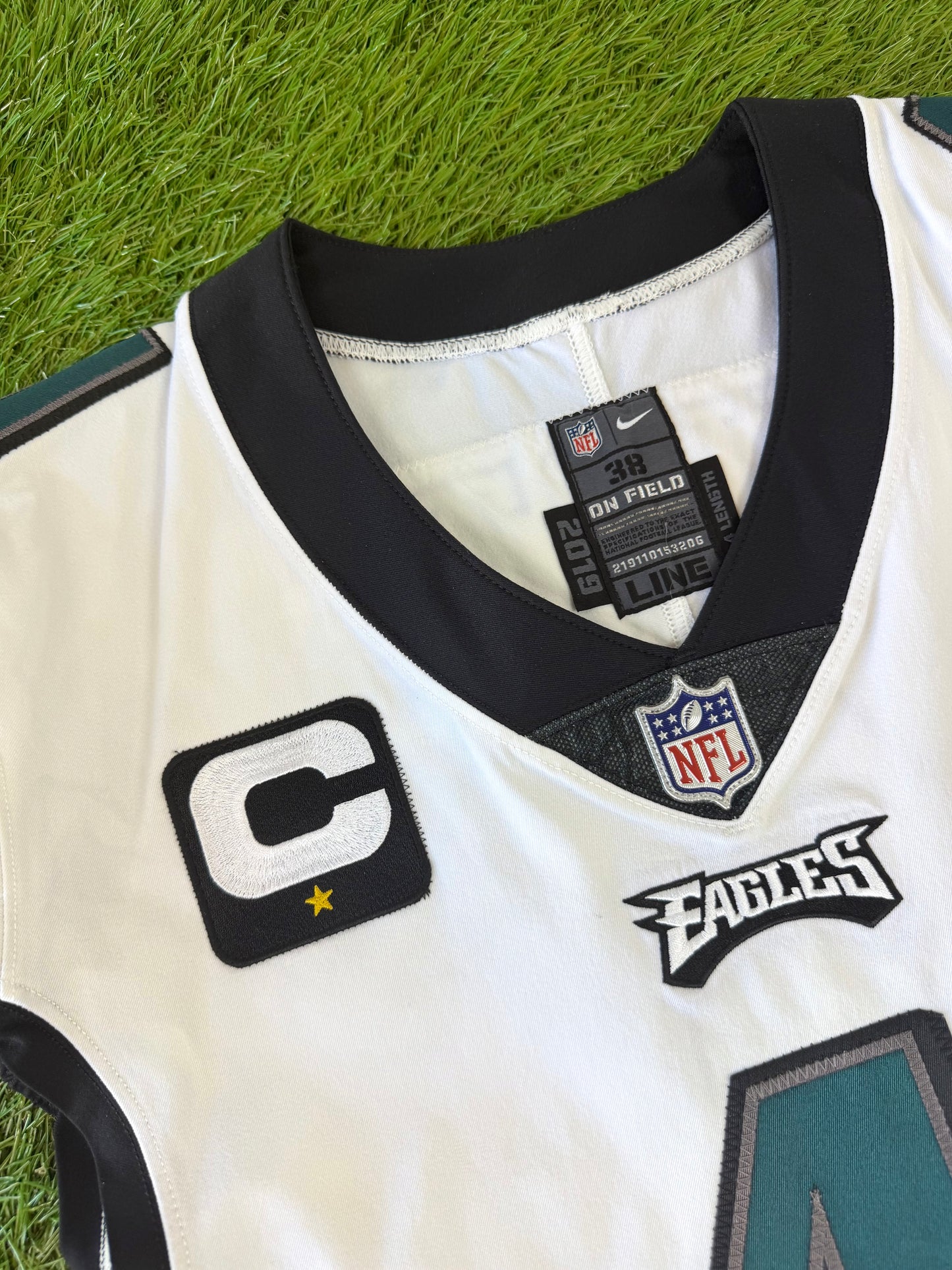 Philadelphia Eagles Jalen Hurts 2021 NFL Football Jersey (38/Small)