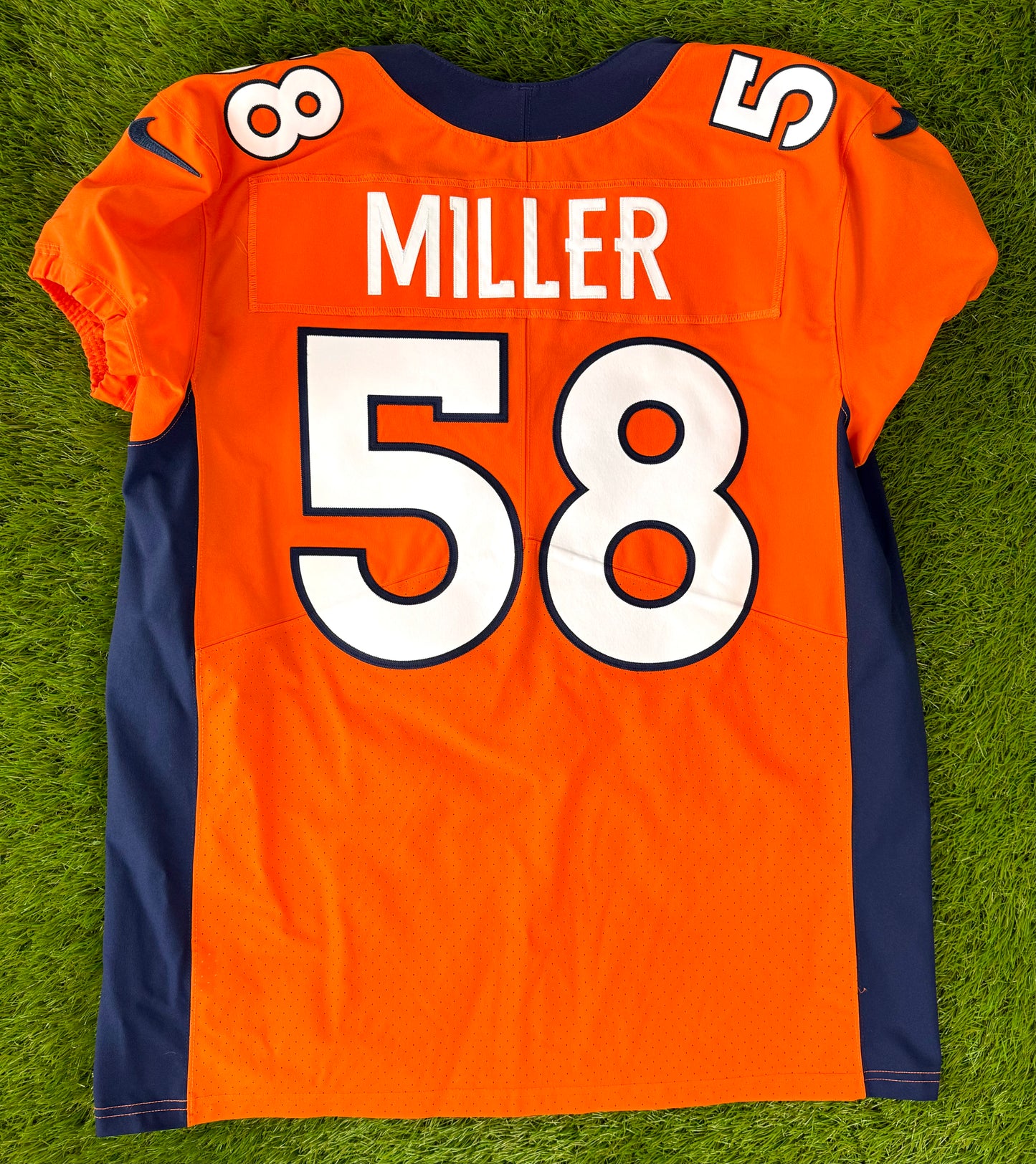 Denver Broncos Von Miller 2017-2021 NFL Football Jersey (44/Large)