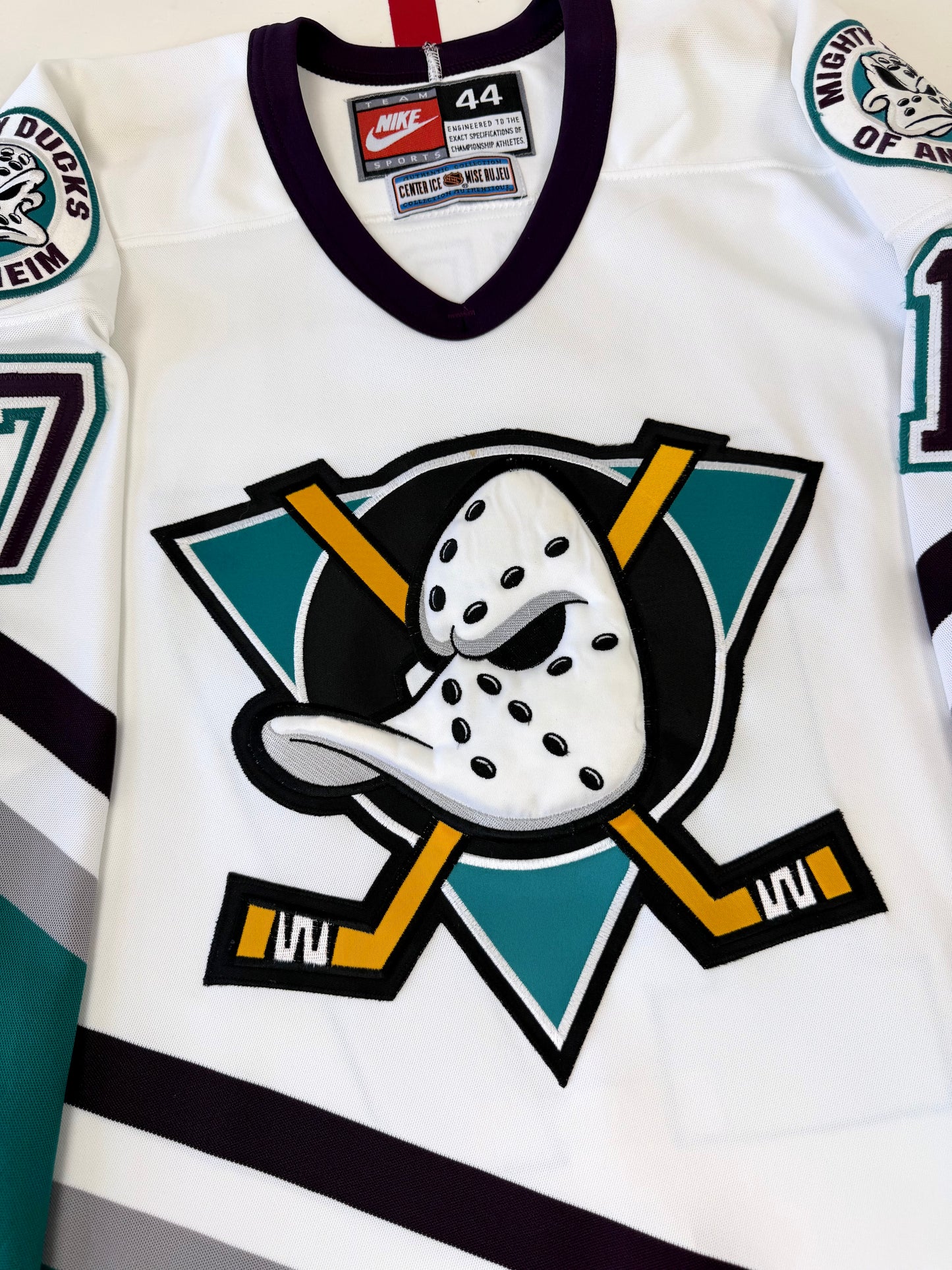 Anaheim Mighty Ducks Jari Kurri 1996-1997 Autographed NHL Hockey Jersey (44/Medium)