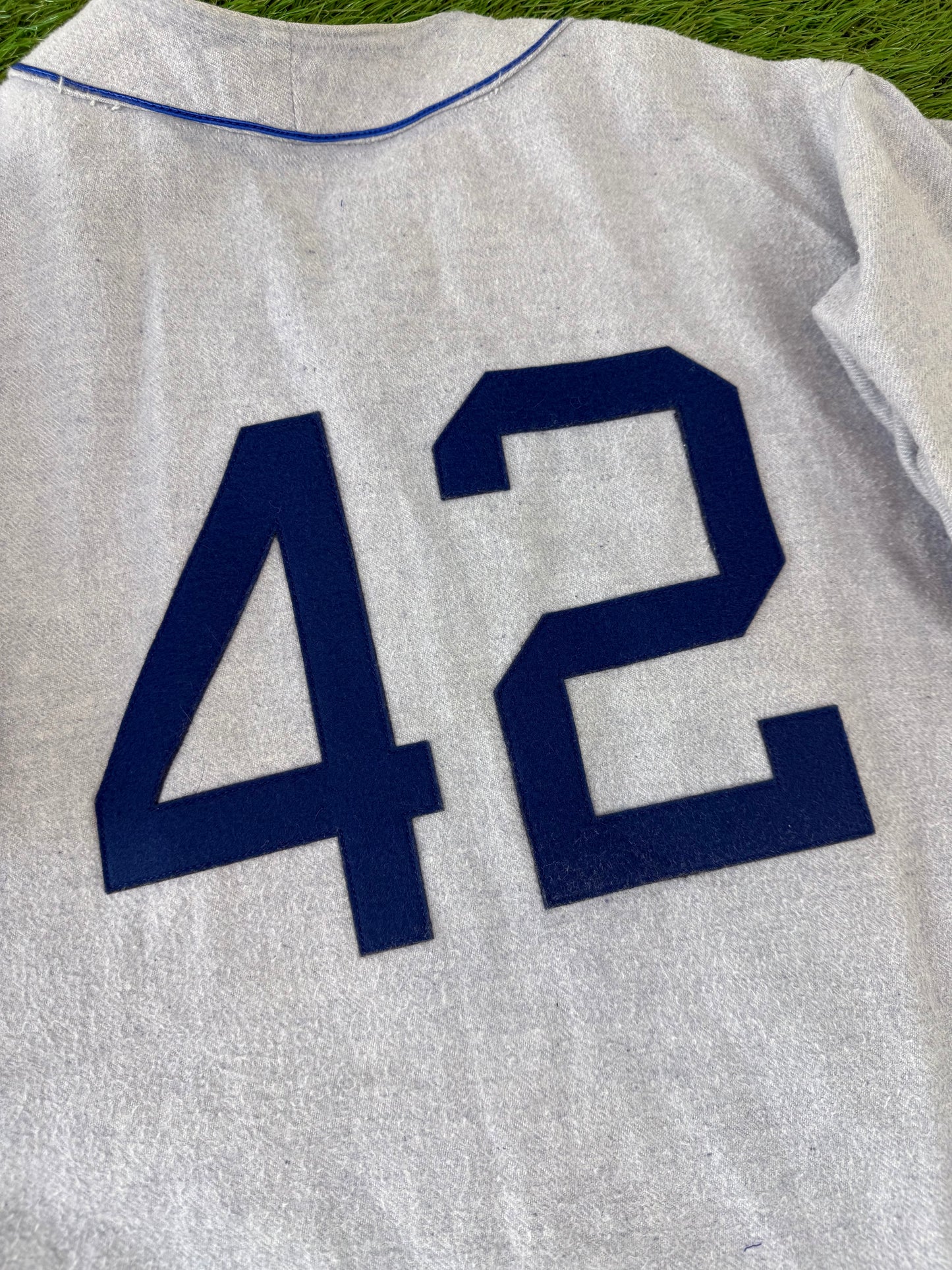 Brooklyn Dodgers 1948 Jackie Robinson MLB Baseball Jersey (36/Medium)