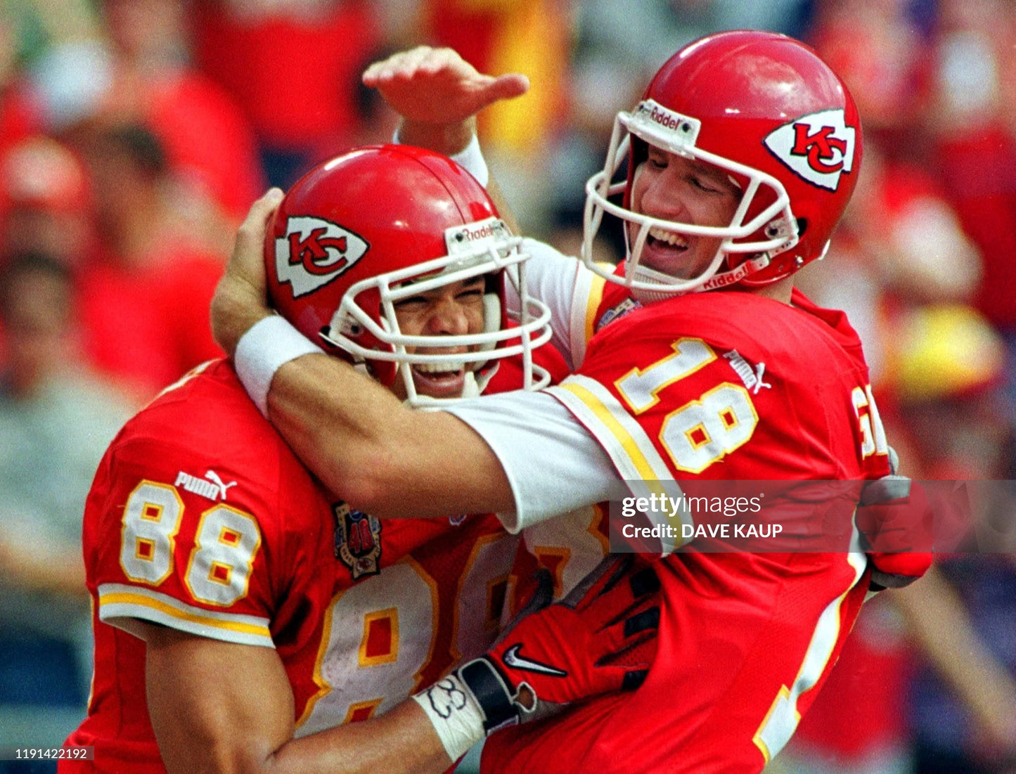 Kansas City Chiefs Tony Gonzalez 1999 NFL Football Jersey (52/XXL)