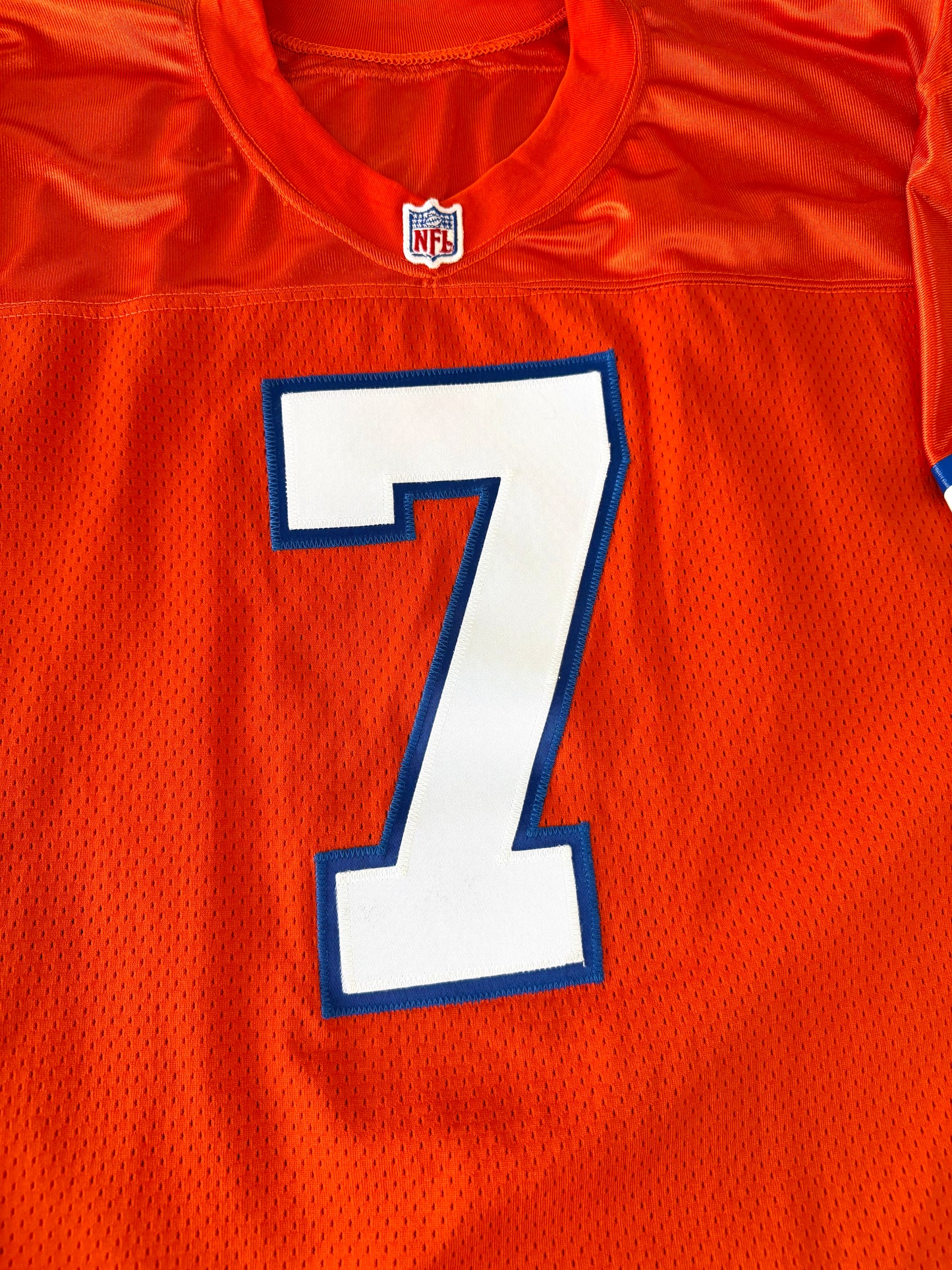 Denver Broncos John Elway Autographed 1995 NFL Football Jersey (48/XL)