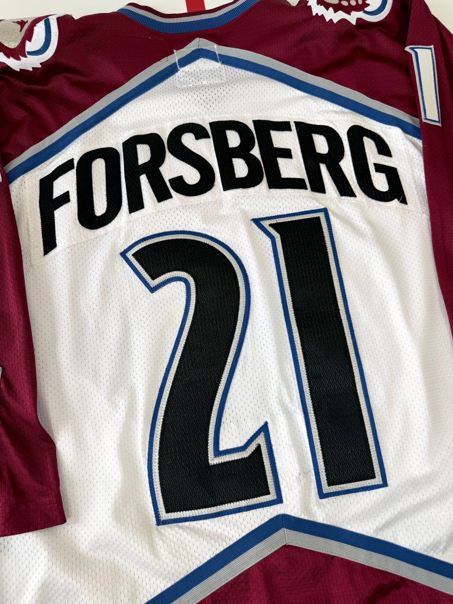 Colorado Avalanche Peter Forsberg 1996-1997 NHL Hockey Jersey (48/Large)