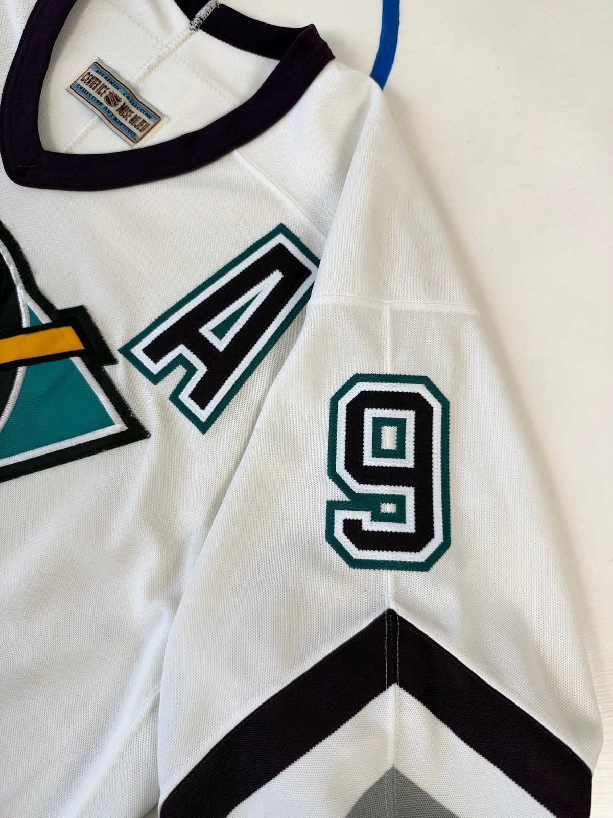 Anaheim Mighty Ducks Paul Kariya 1995-1996 NHL Hockey Jersey (44/Medium)