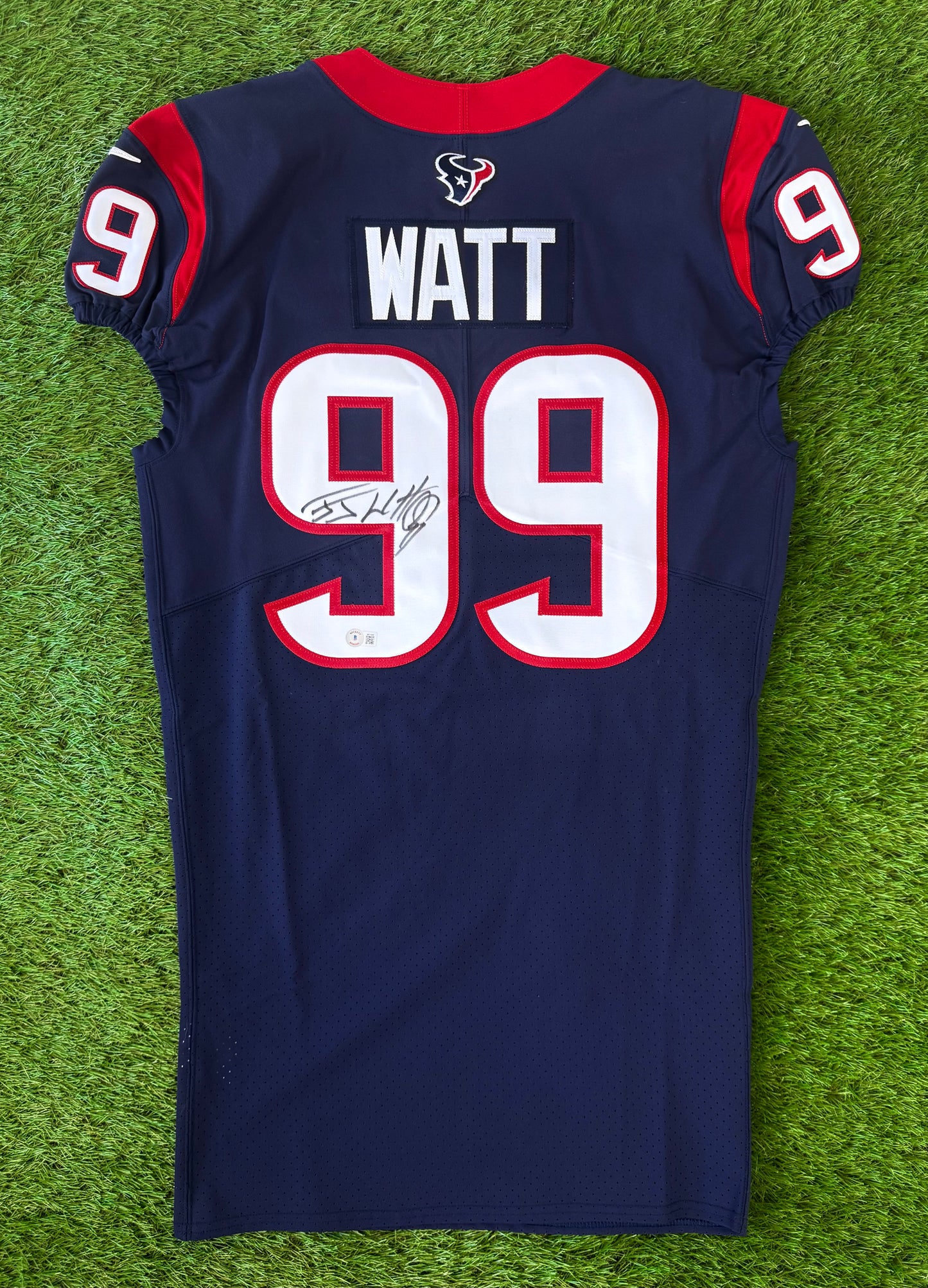 Houston Texans J.J. Watt 2020 Autographed Team Issued NFL Football Jersey (44/Large)