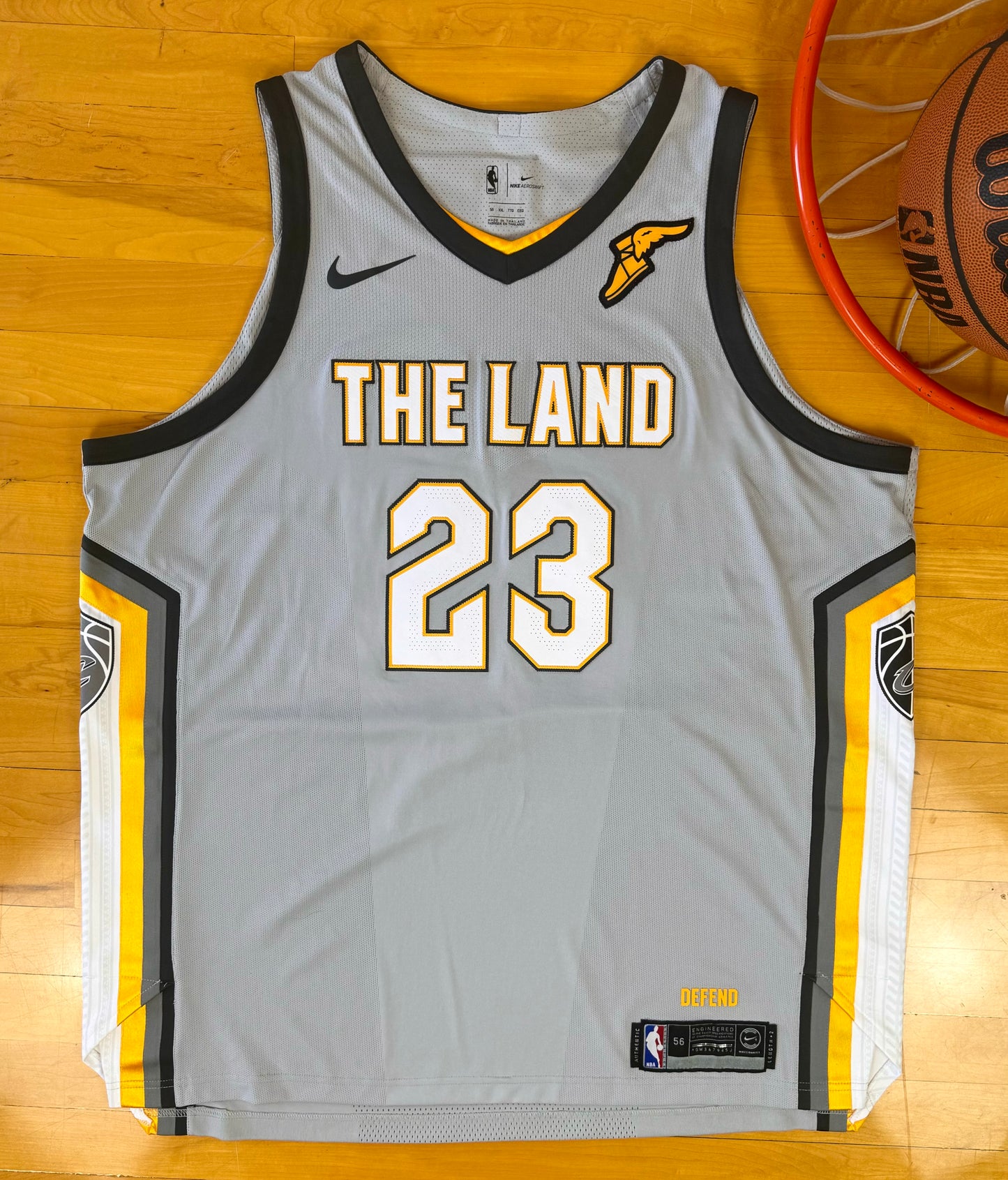 Cleveland Cavaliers Lebron James 2017-2018 “The Land” NBA Basketball Jersey (56/XXL)