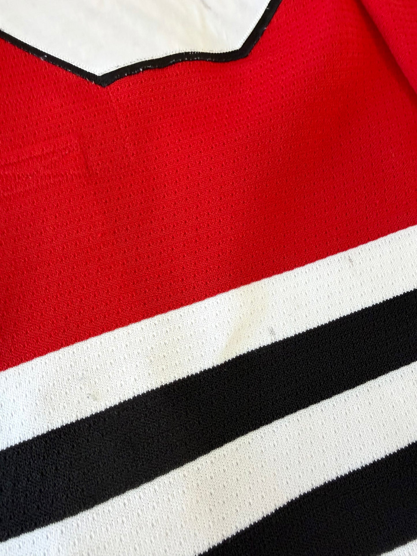 Chicago Blackhawks Eric Daze 1996-1999 NHL Hockey Jersey (48/Large)