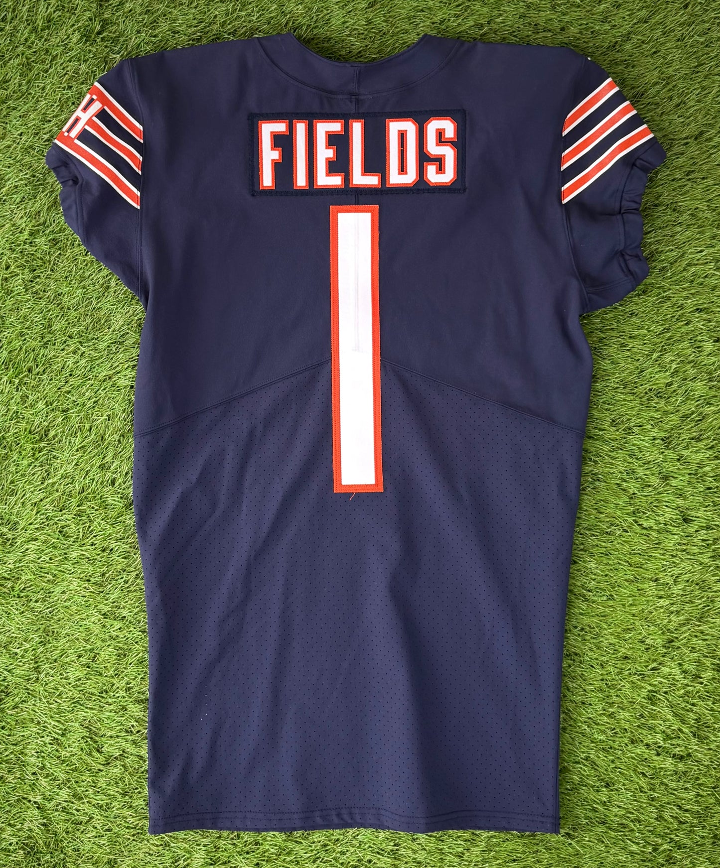 Chicago Bears Justin Fields 2021 Team Issued NFL Football Jersey (42/Medium)