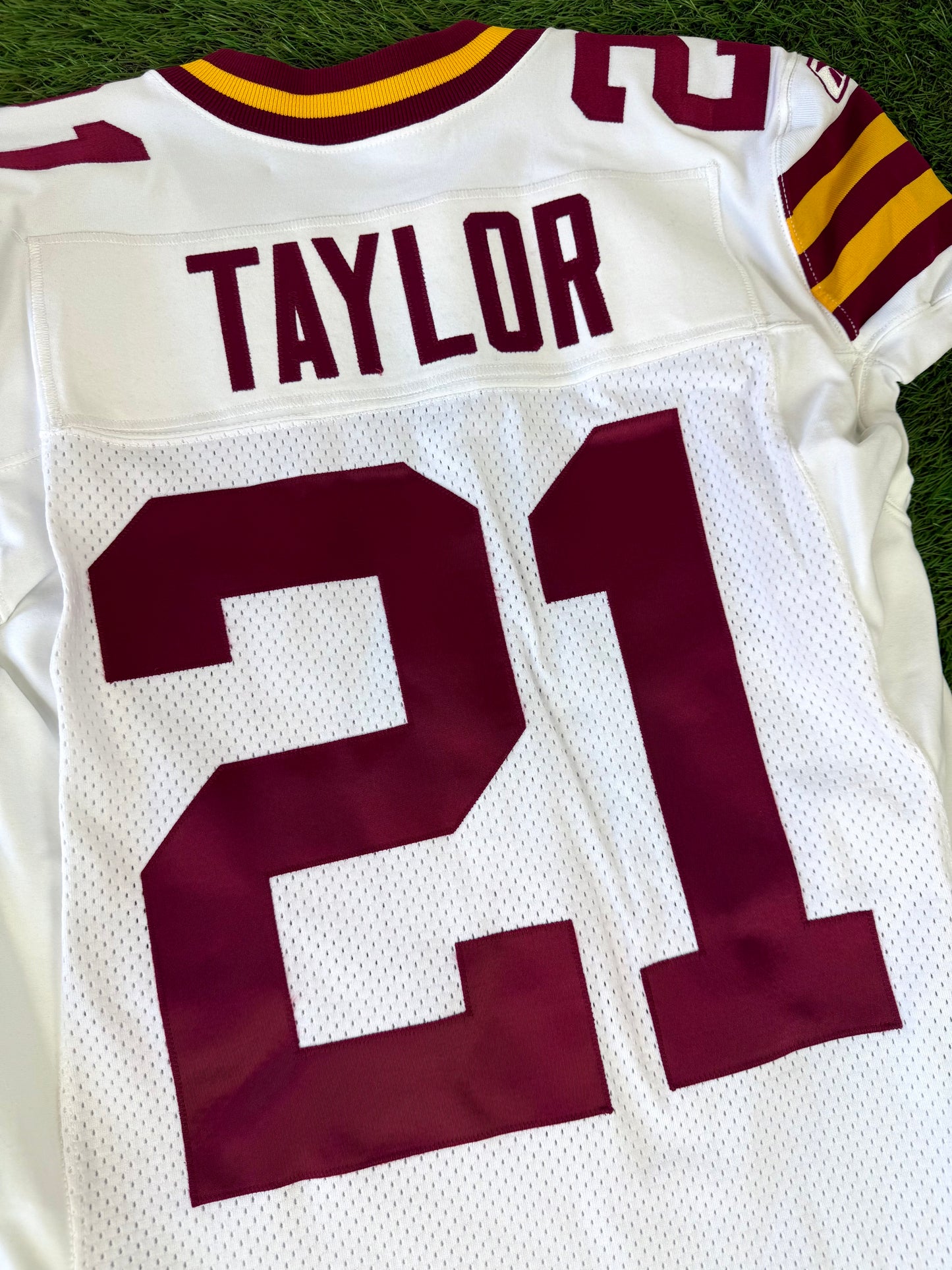 Washington Redskins 2007 Sean Taylor Throwback NFL Football Jersey (48/XL)