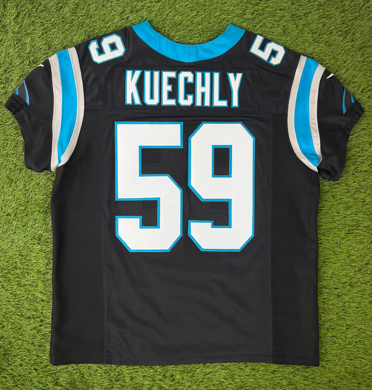 Carolina Panthers Luke Kuechly 2017 NFL Football Jersey (48/XL)