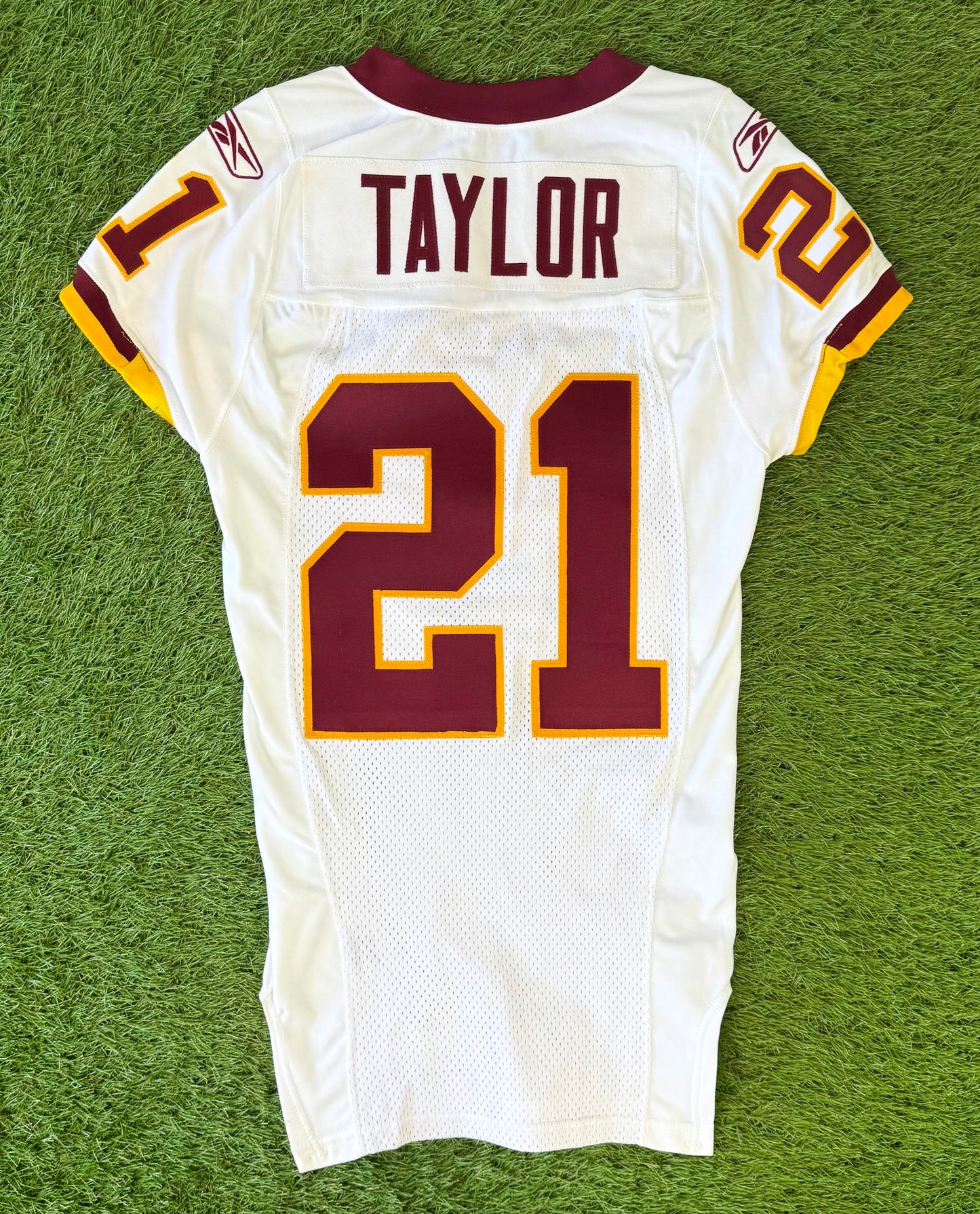 Washington Redskins Sean Taylor 2007 NFL Football Jersey (40/Medium)