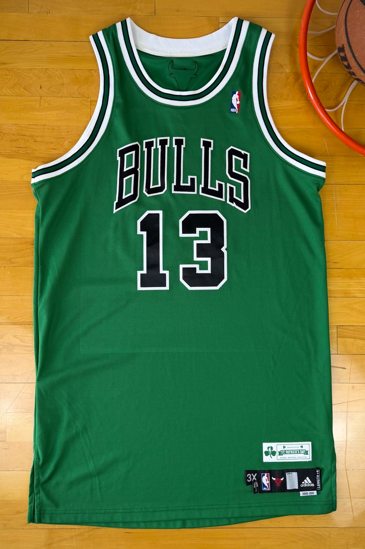 Chicago Bulls Jokim Noah Game Worn St. Patrick’s Day NBA Basketball Jersey (XXXL)