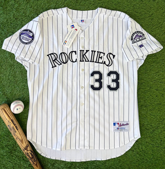 Colorado Rockies Larry Walker Autographed 2002 MLB Baseball Jersey (52/XXL)