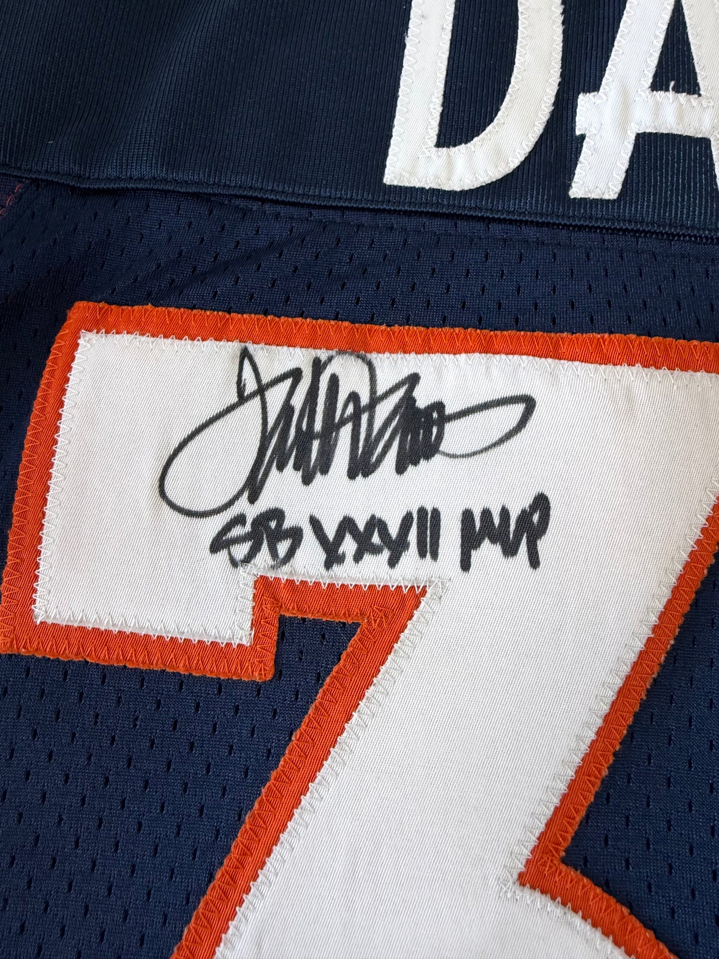 Denver Broncos Terrell Davis 1998 Autographed Super Bowl XXXII NFL Football Jersey (48/XL)