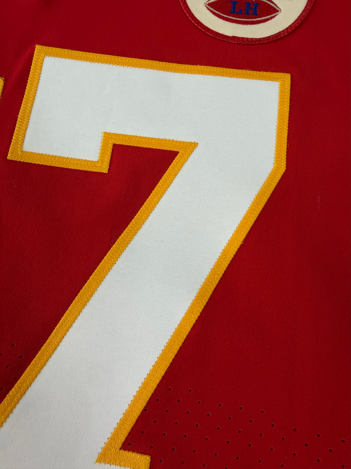 Kansas City Chiefs Travis Kelce 2021 NFL Football Jersey (42/Medium)