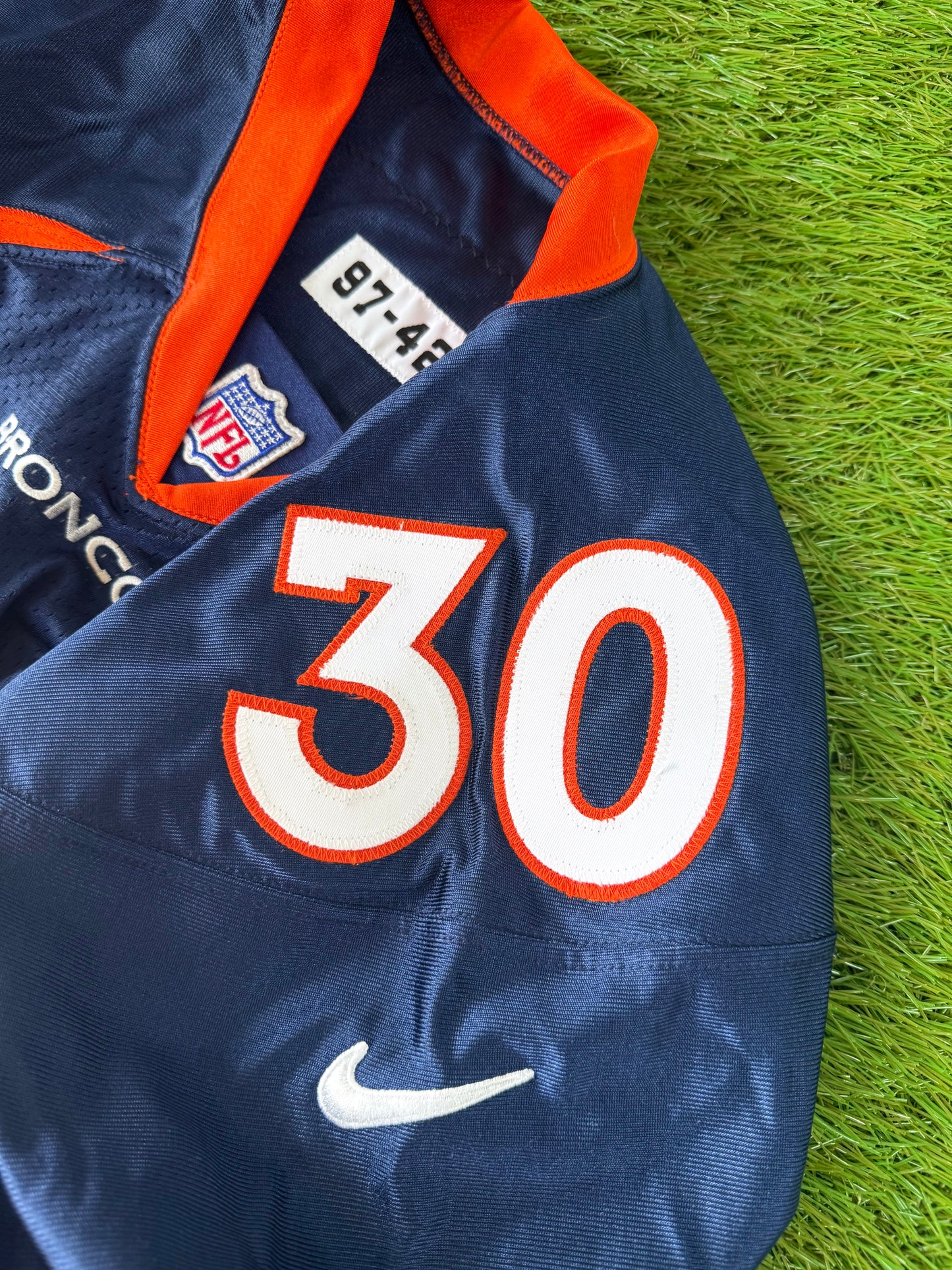 Denver Broncos Terrell Davis 1997-98 Super Bowl XXXII NFL Football Jersey (42/Medium)