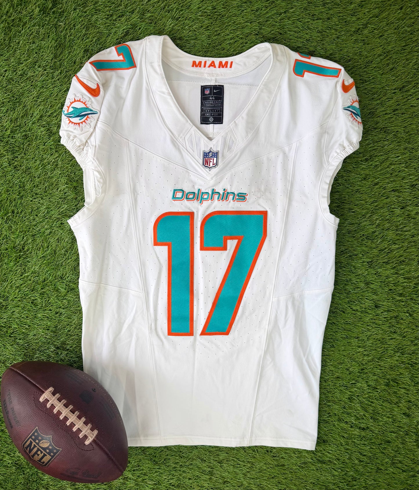 Miami Dolphins Jaylen Waddle 2023-2025 NFL Football Jersey (44/Large)
