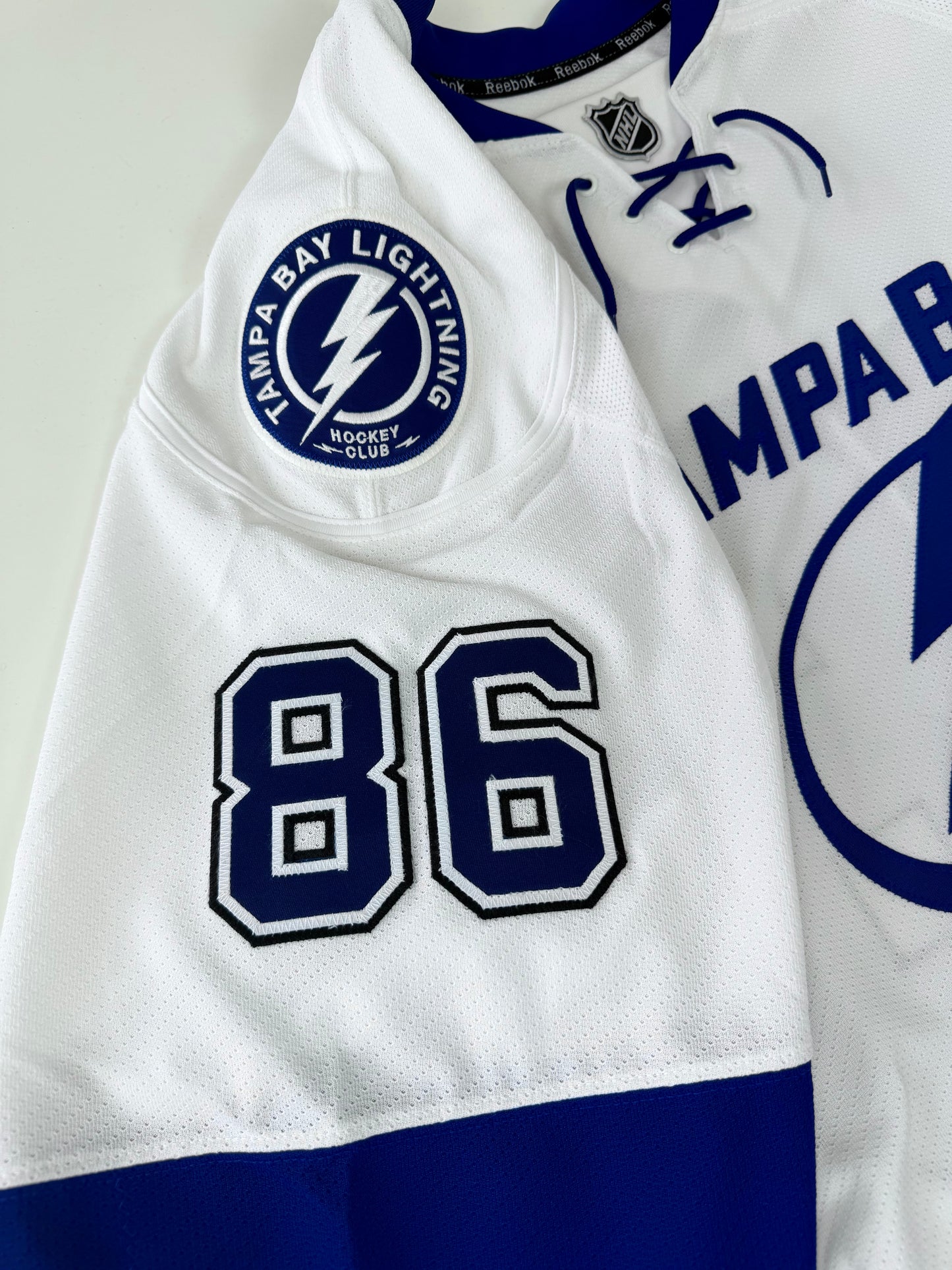 Tampa Bay Lightning Nikita Kucherov 2013-2016 NHL Hockey Jersey (54/XL)