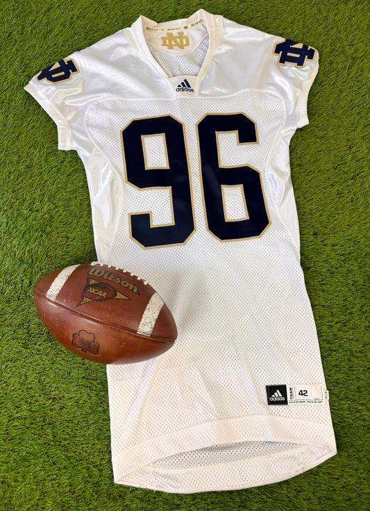 Notre Dame Fighting Irish 2010-2011 Kona Schwenke Game Worn College Football Jersey (42/Medium)