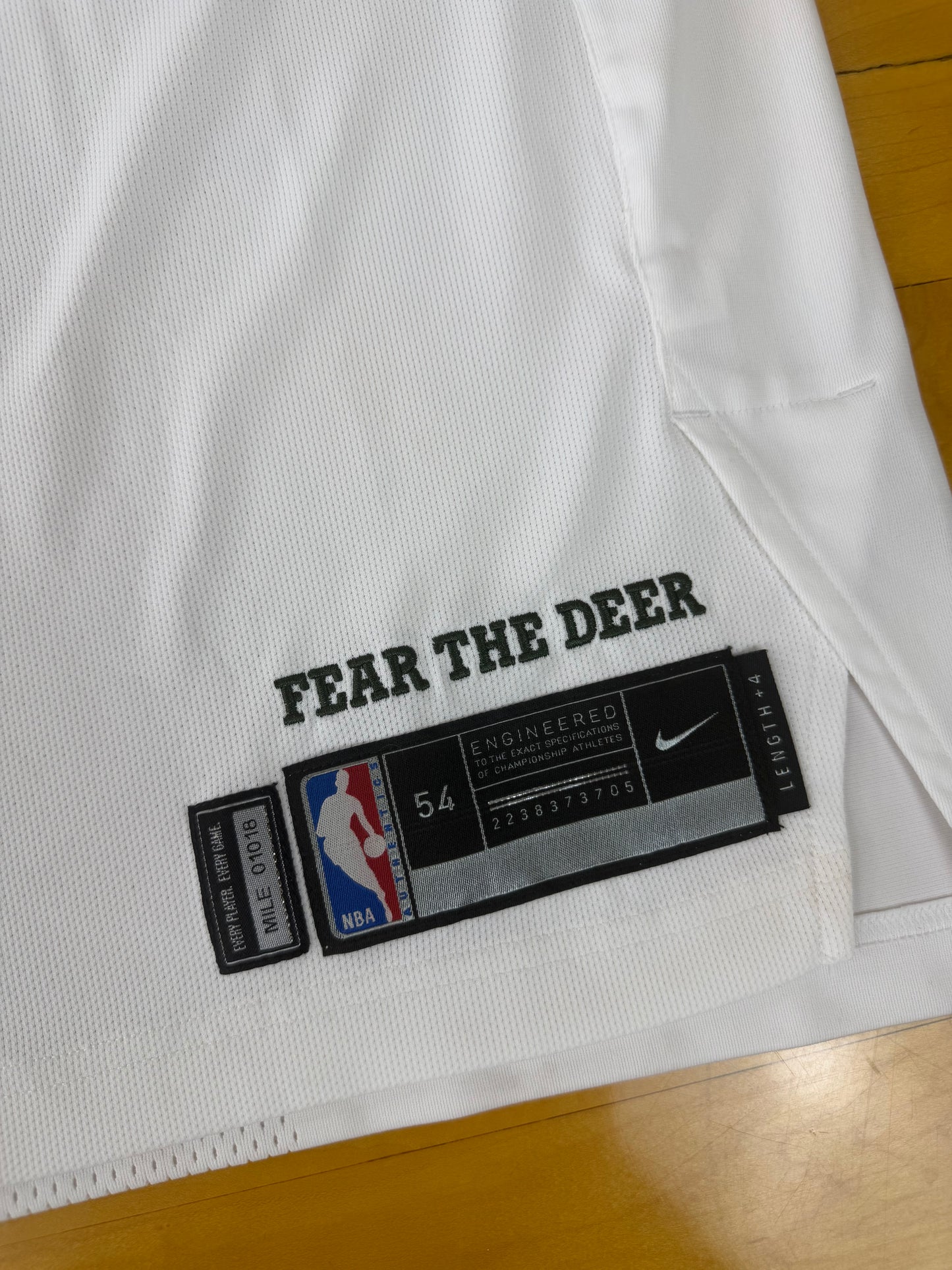 Milwaukee Bucks Giannis Antetokounmpo 2017-2018 Throwback NBA Basketball Jersey (54/XXL)