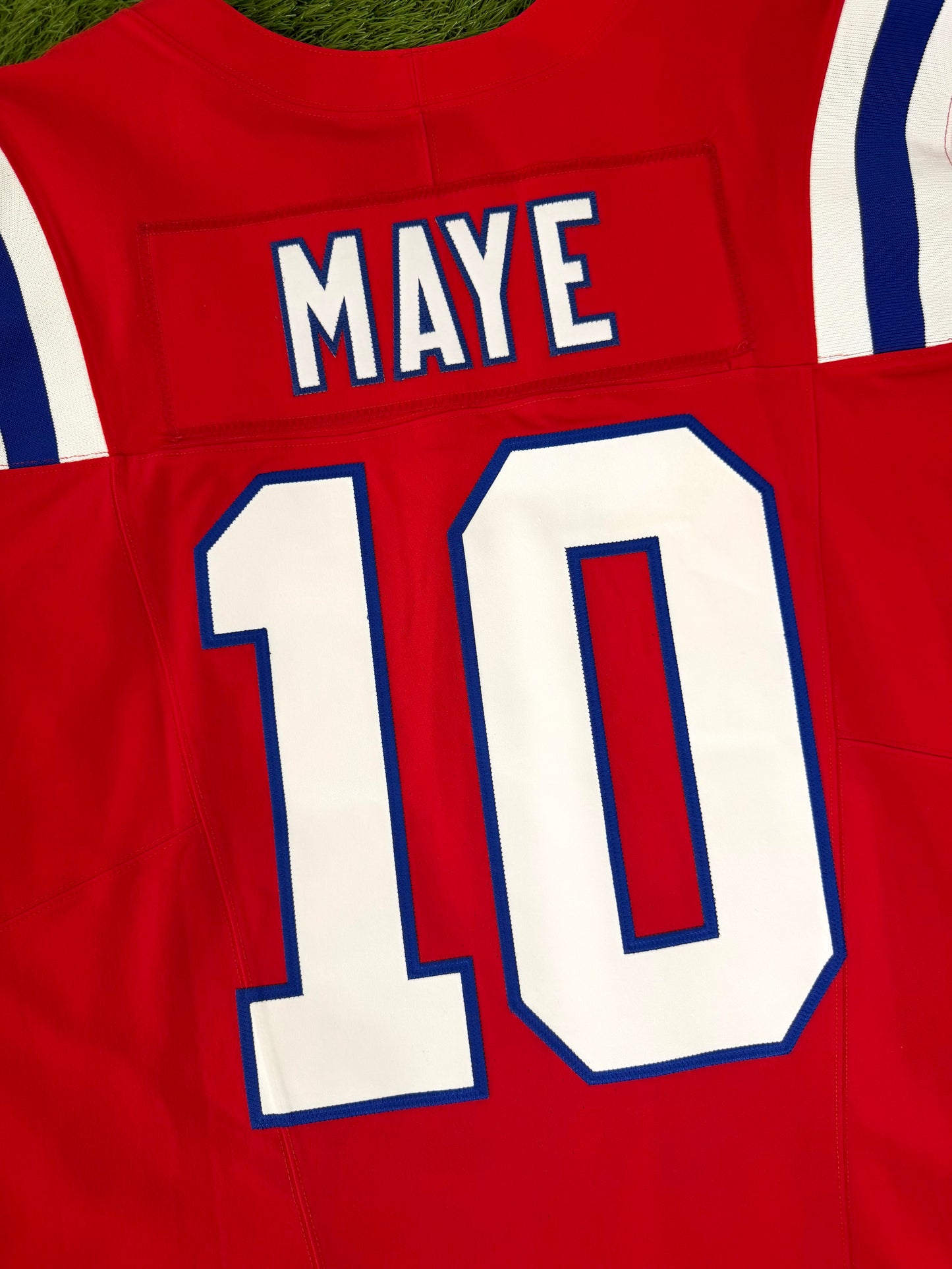 New England Patriots Drake Maye 2025 Throwback NFL Football Jersey (48/XL)