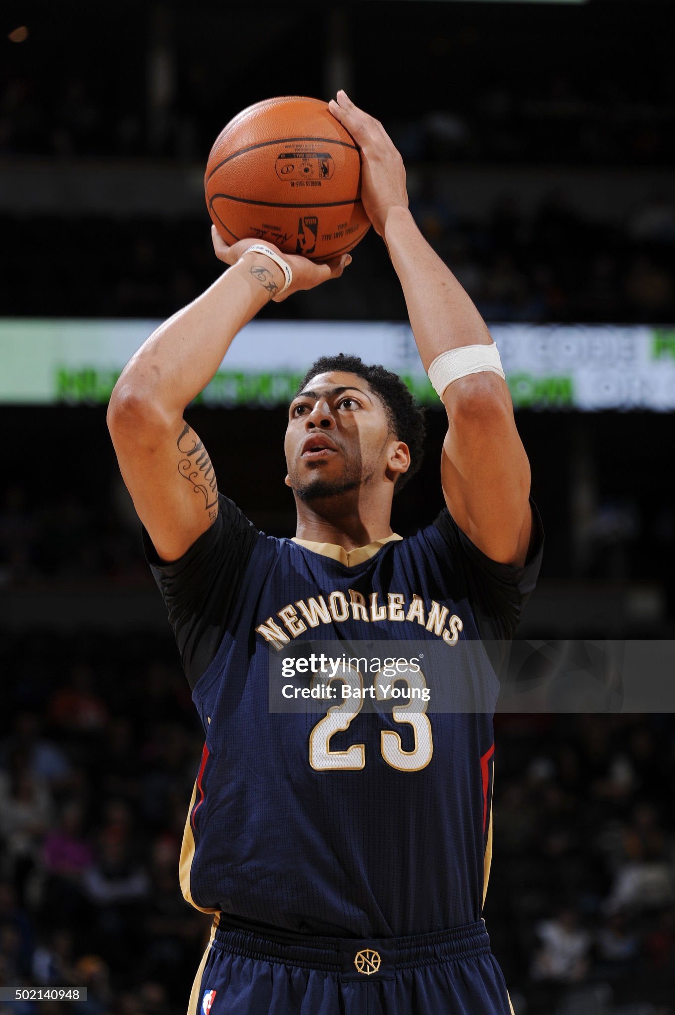 New Orleans Hornets Anthony Davis 2015-2016 NBA Basketball Jersey (Large)