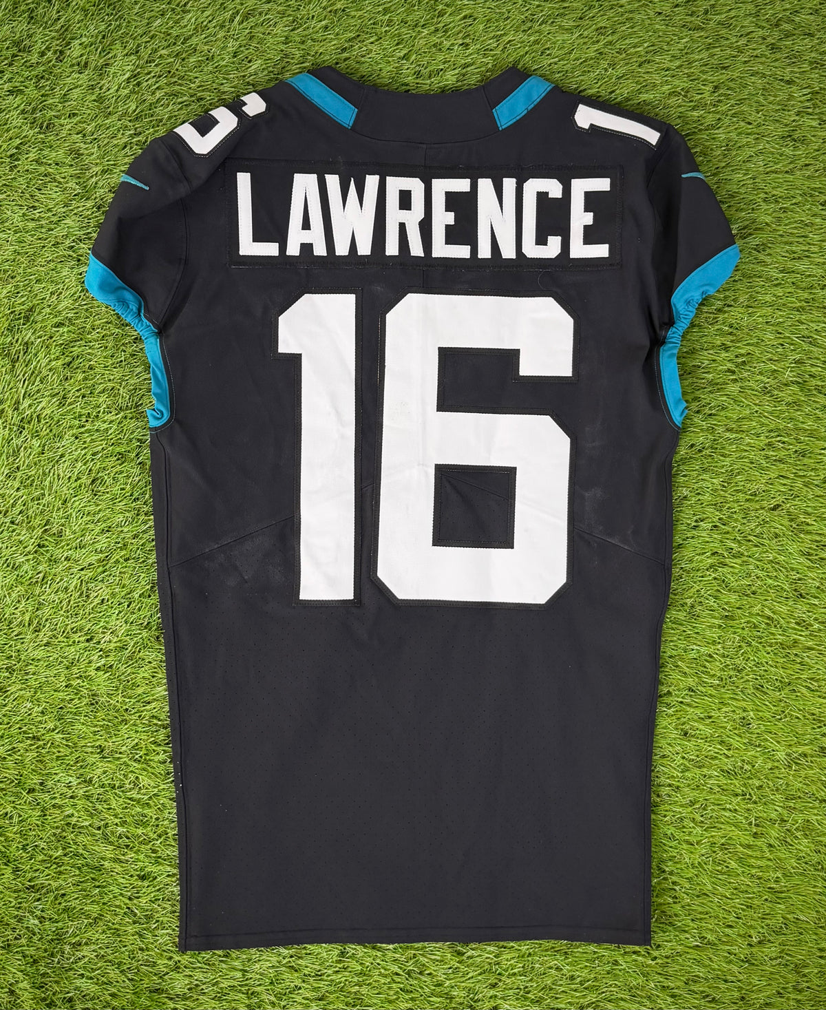 Jacksonville Jaguars Trevor Lawrence 2021 Black NFL Football Jersey (40/Medium)