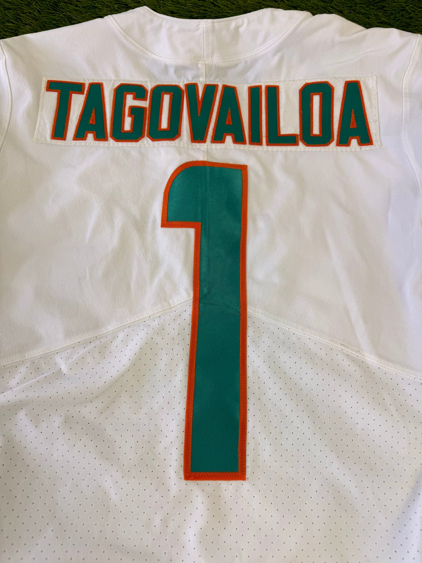 Miami Dolphins Tua Tagovailoa 2020 NFL Football Jersey (42/Medium)