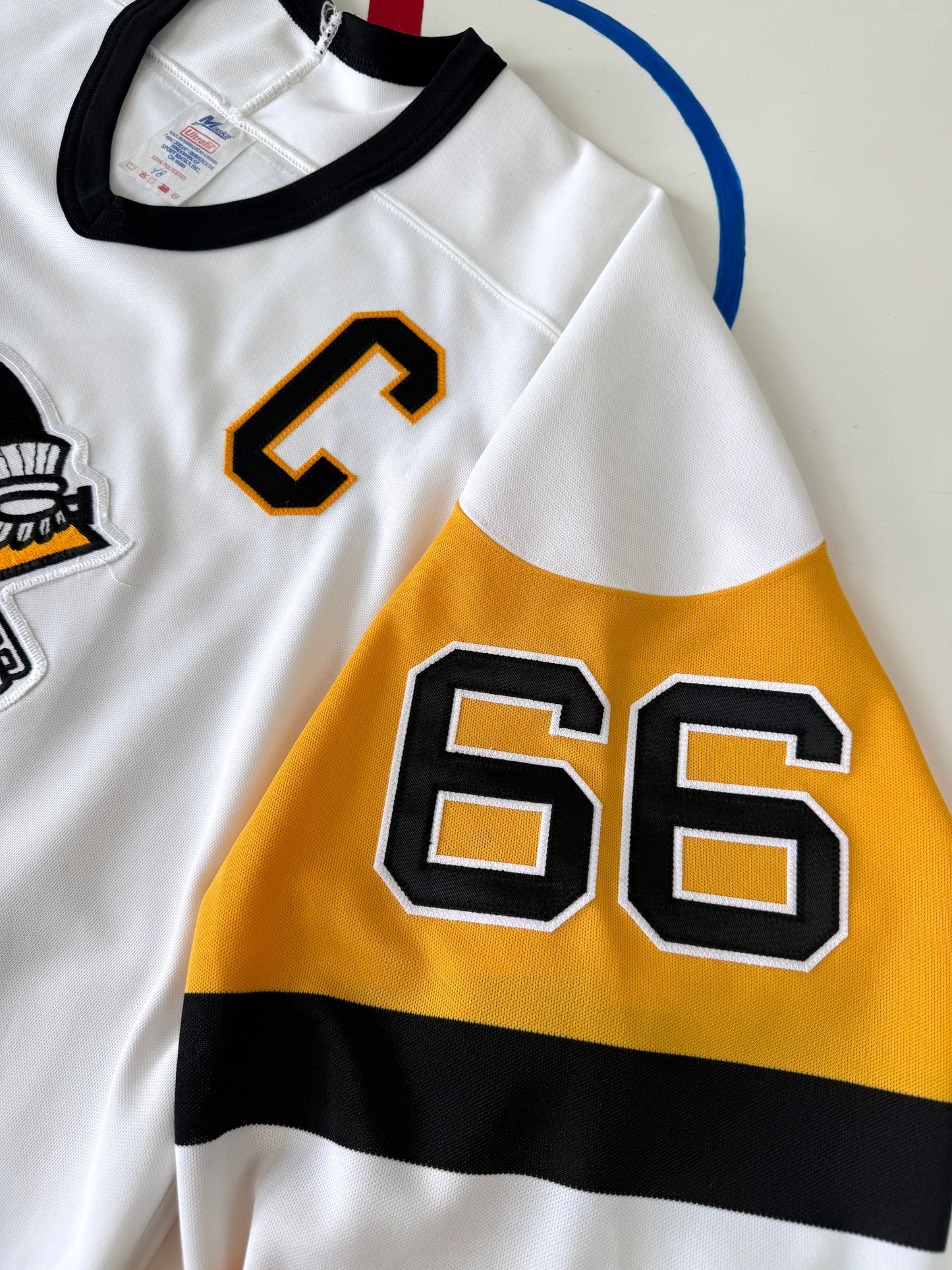Pittsburgh Penguins Mario Lemieux 1989-1990 “Gold Toe” NHL Hockey Jersey (48/Large)