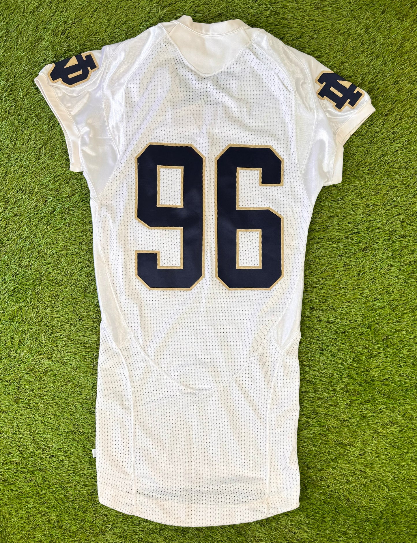 Notre Dame Fighting Irish 2010-2011 Kona Schwenke Game Worn College Football Jersey (42/Medium)