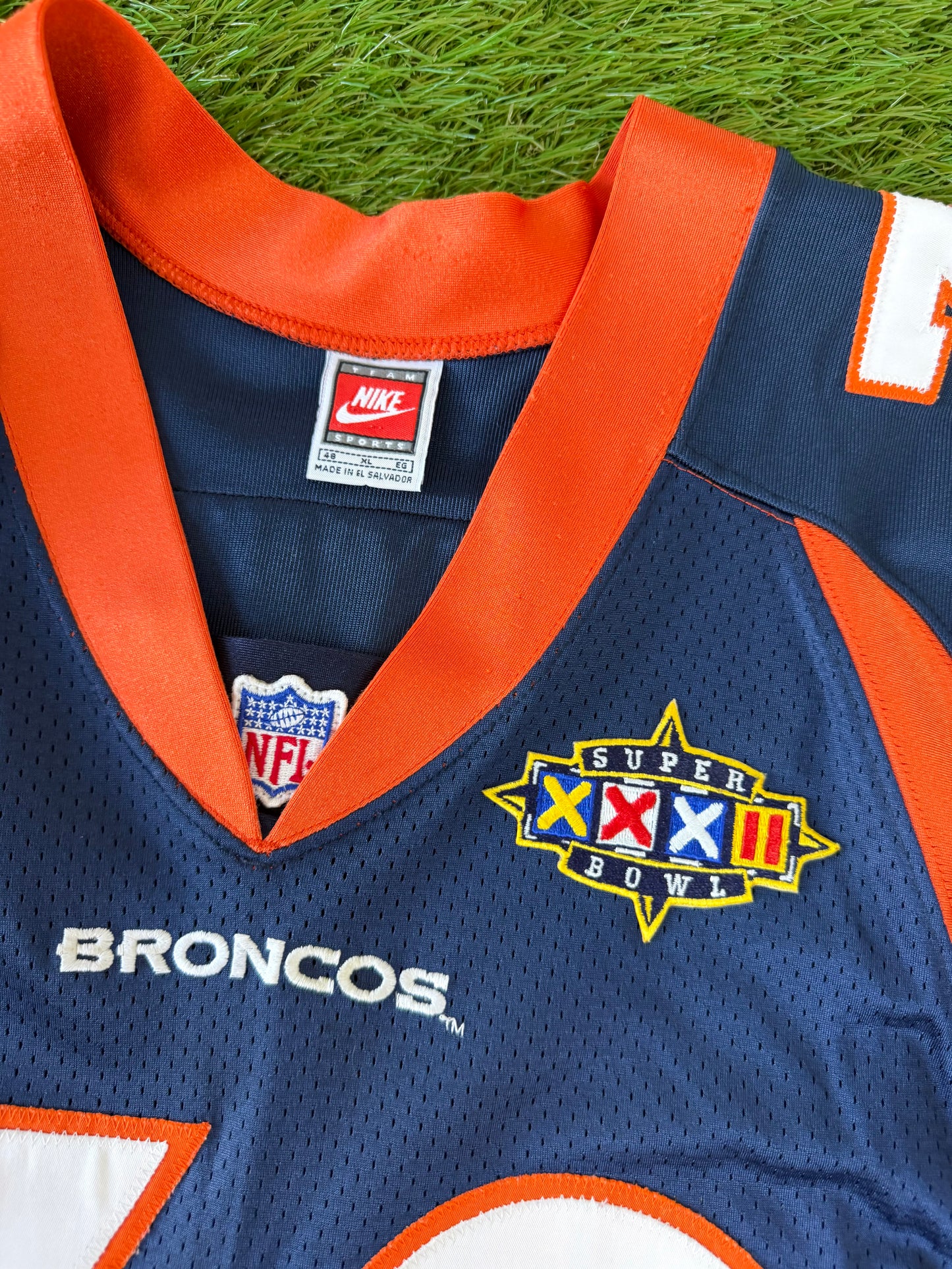 Denver Broncos Terrell Davis 1998 Autographed Super Bowl XXXII NFL Football Jersey (48/XL)