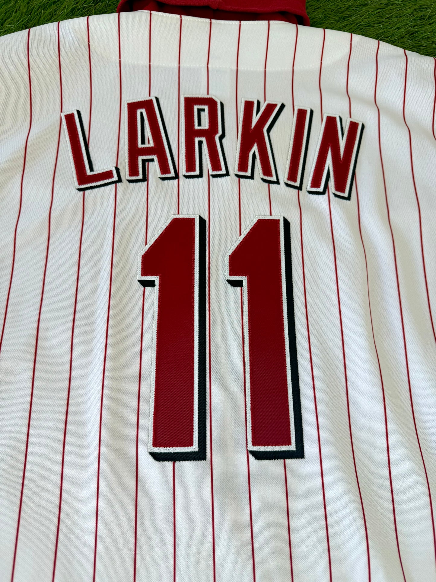 Cincinnati Reds Barry Larkin 1999 MLB Baseball Jersey and Undershirt (48/XL)