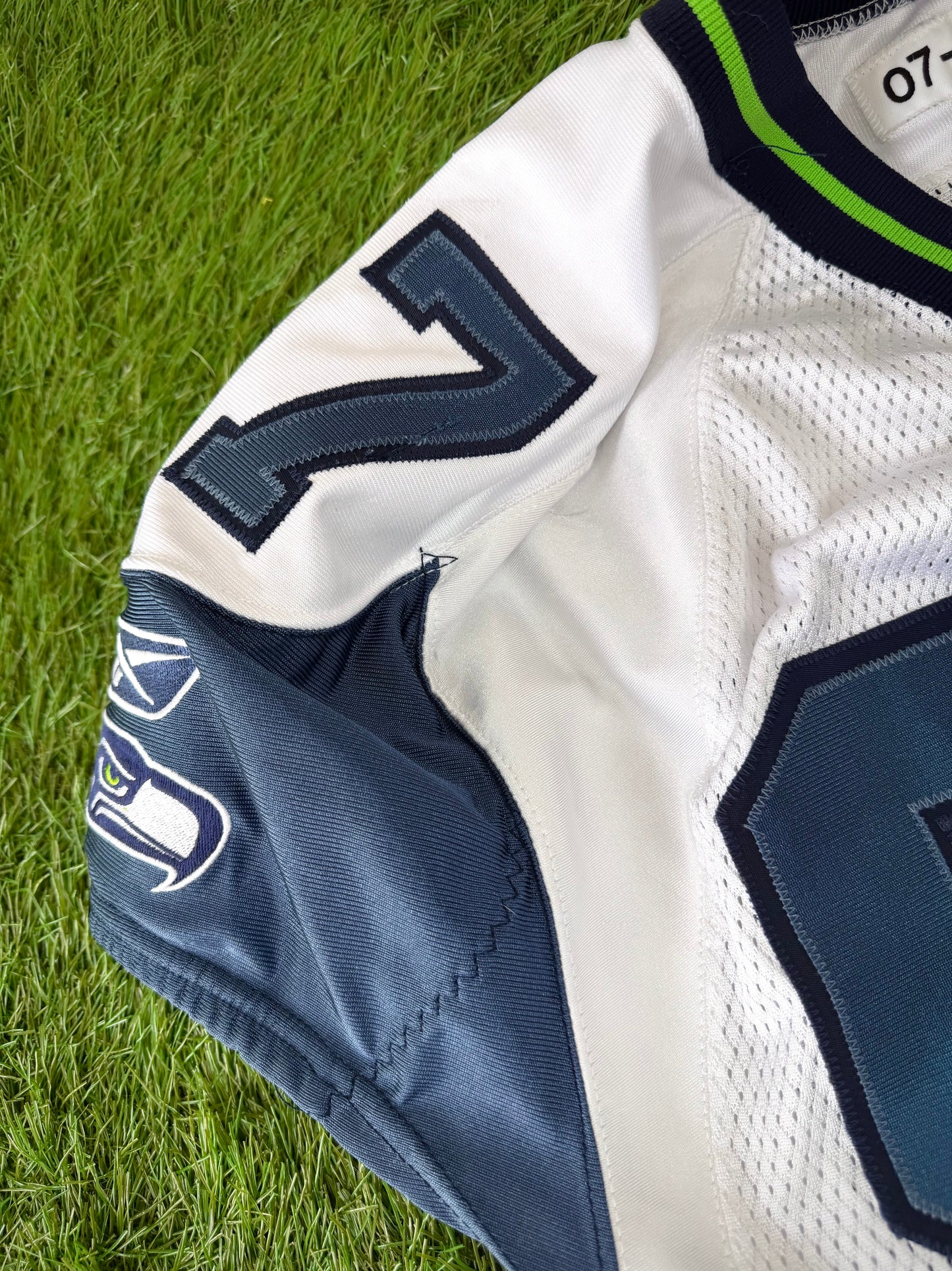 Seattle Seahawks Patrick Kerney 2007 Game Worn NFL Football Jersey (48/XL)