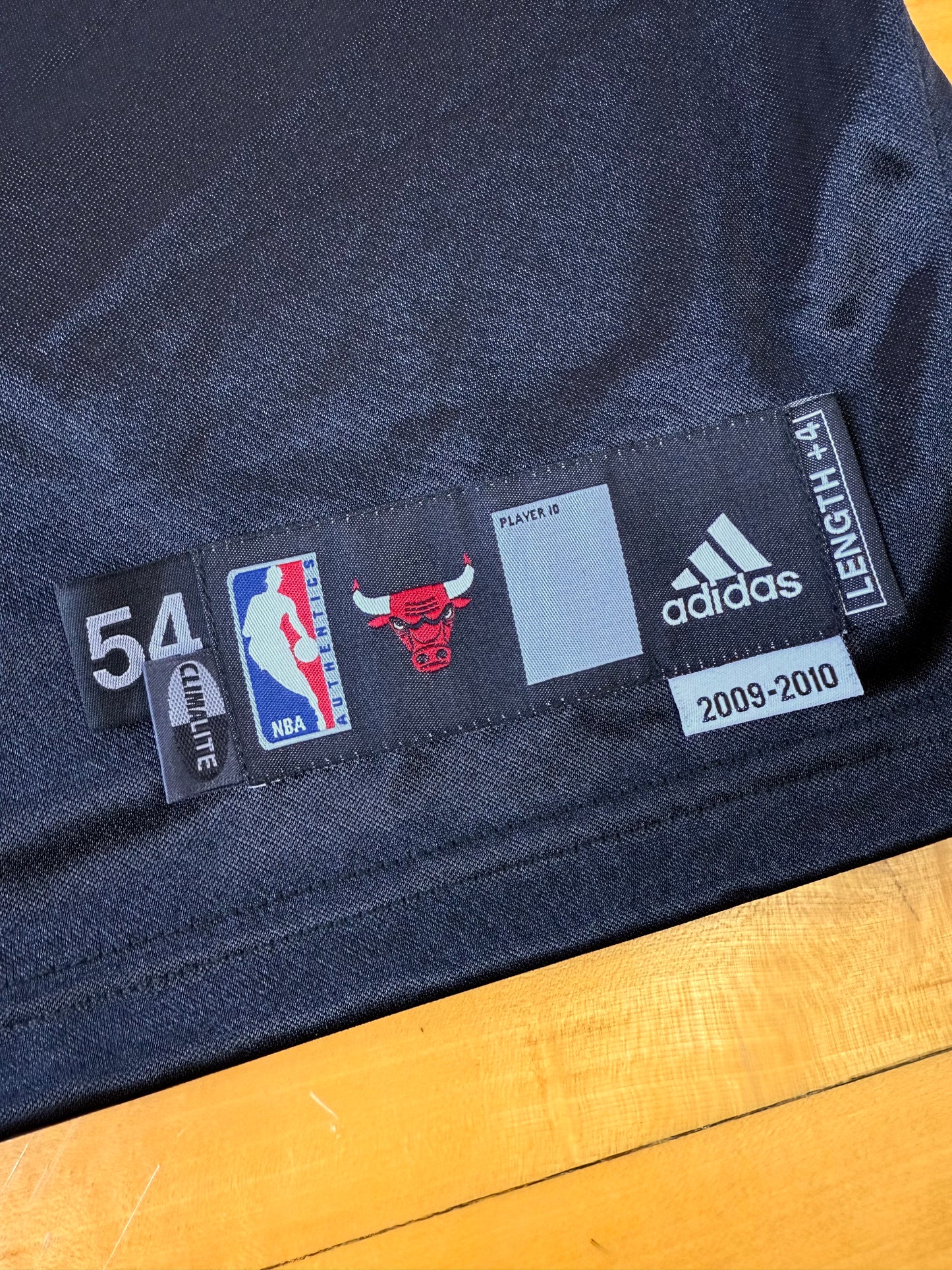 Chicago Bulls Derrick Rose 2009-2010 Alternate NBA Basketball Jersey (54/XXL)