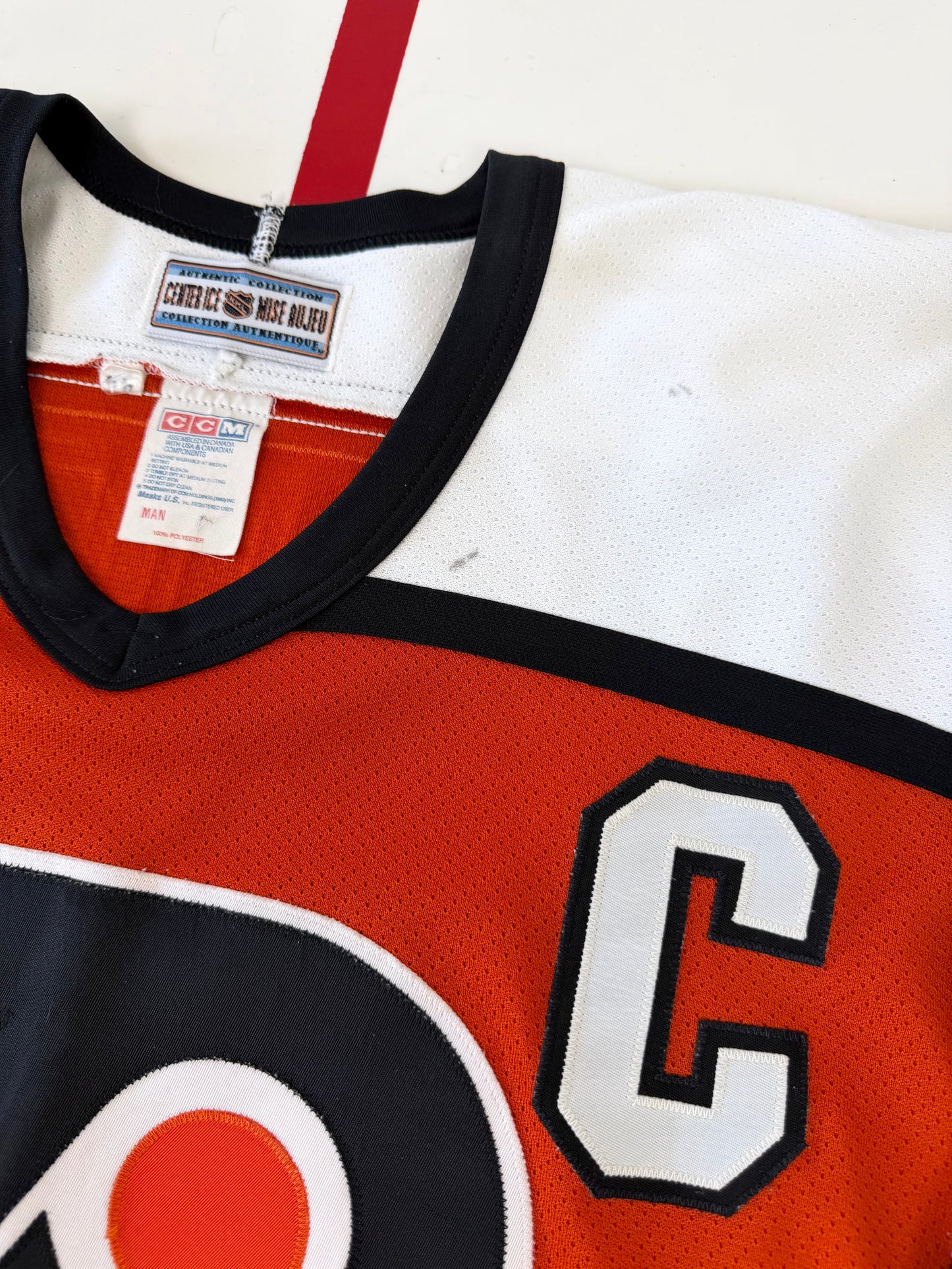 Philadelphia Flyers Eric Lindros 1994-1996 Signed NHL Hockey Jersey (44/Medium)