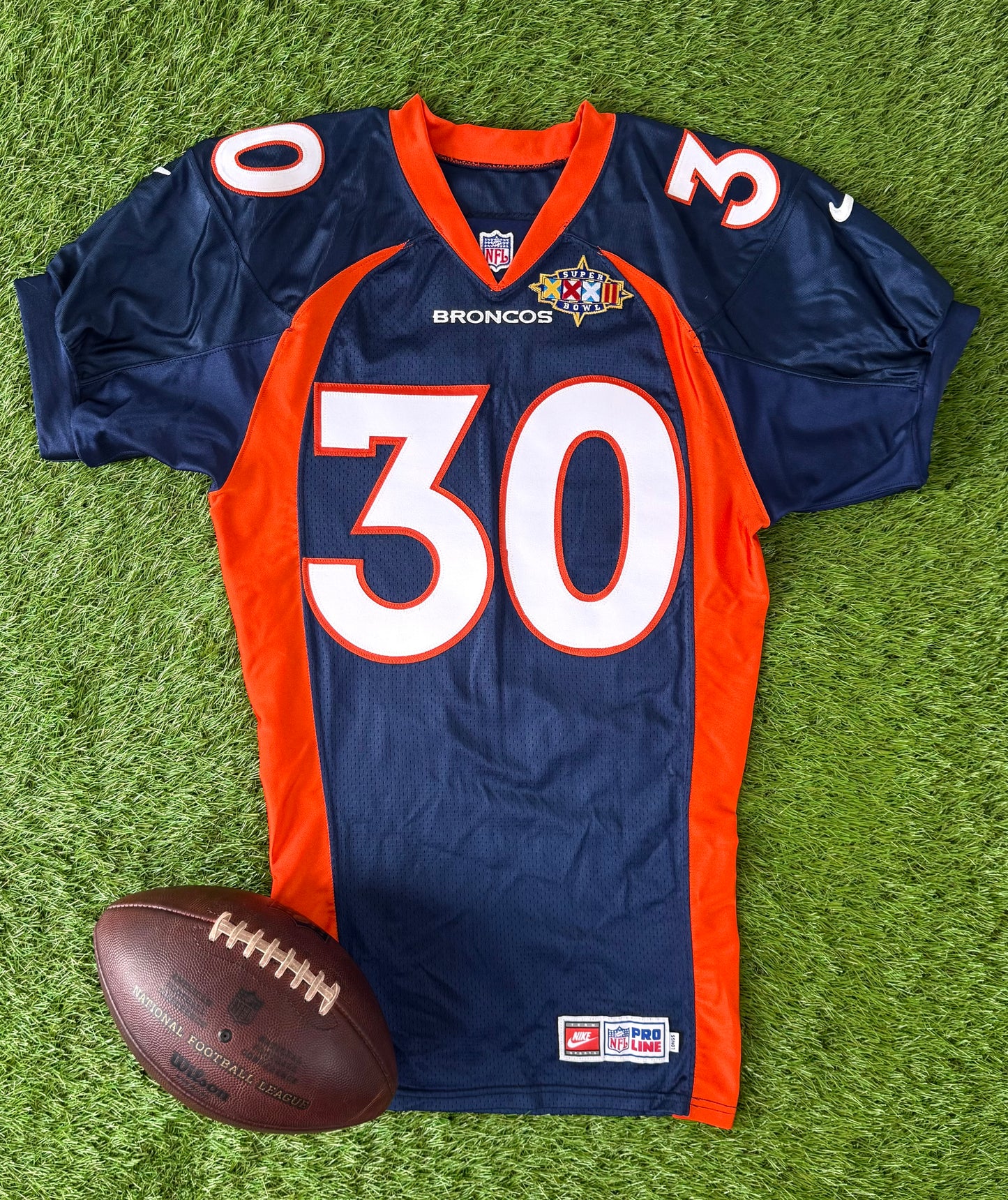 Denver Broncos Terrell Davis 1997-98 Super Bowl XXXII NFL Football Jersey (42/Medium)