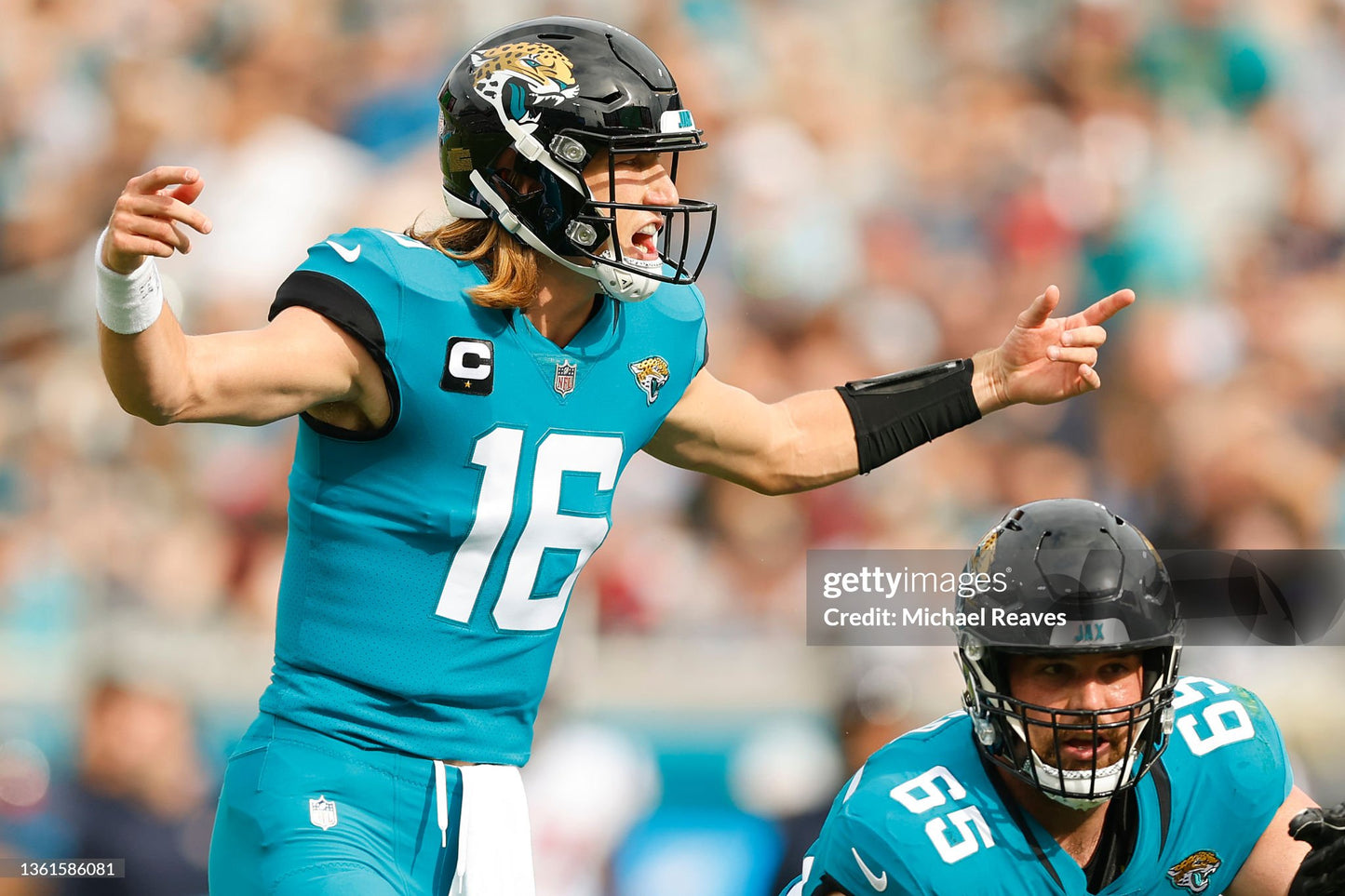 Jacksonville Jaguars Trevor Lawrence 2021 NFL Football Jersey (40/Medium)