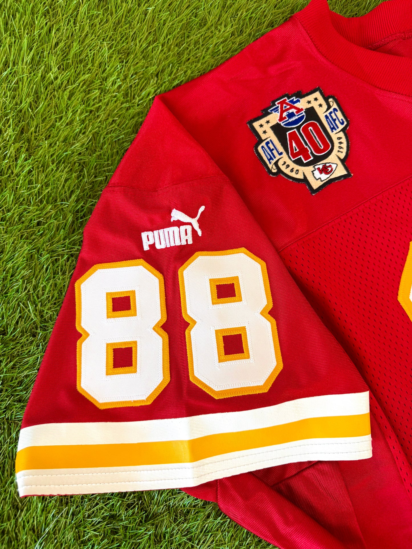 Kansas City Chiefs Tony Gonzalez 1999 NFL Football Jersey (52/XXL)