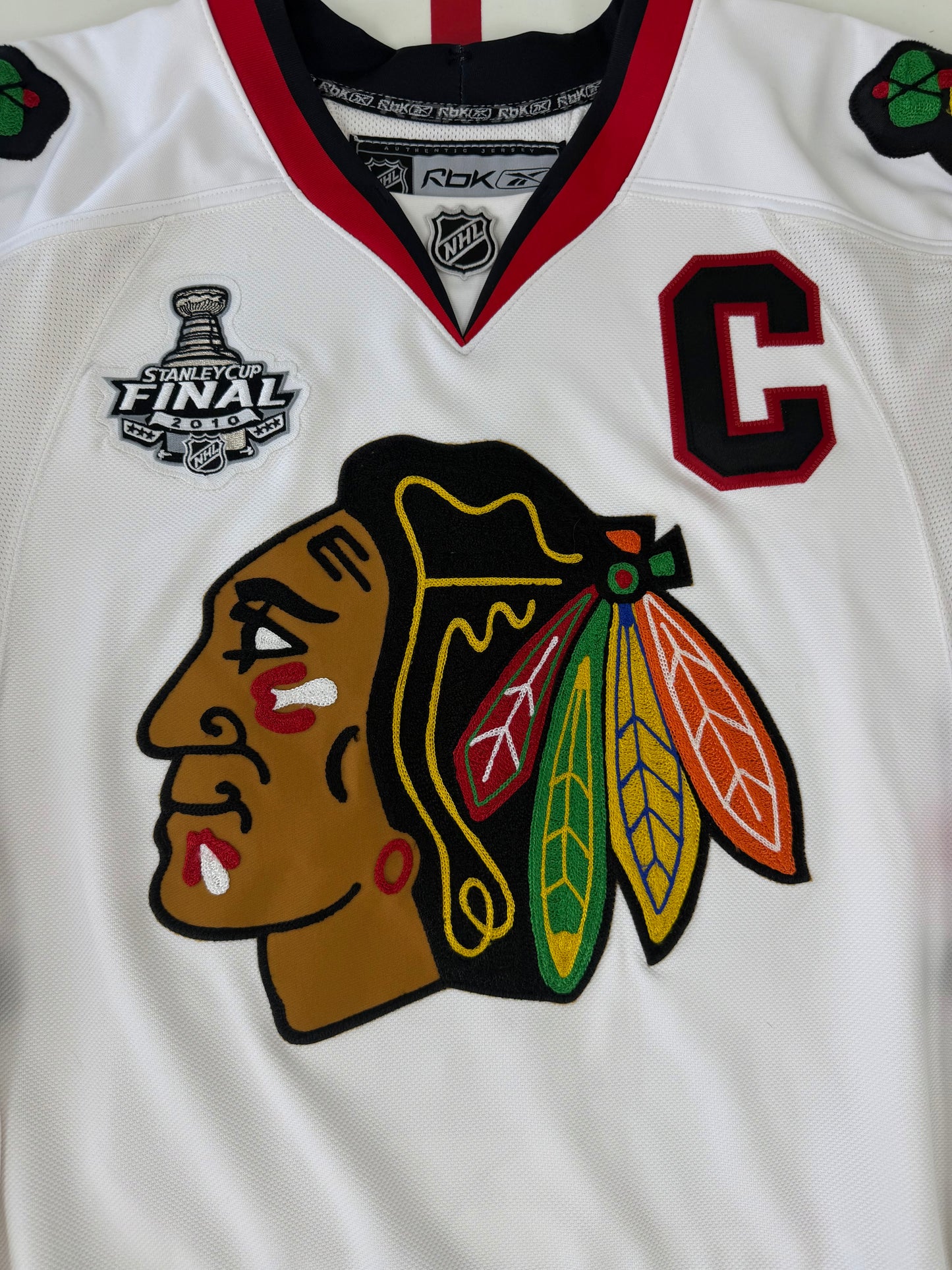 Chicago Blackhawks Jonathan Toews 2010 Stanley Cup Finals NHL Hockey Jersey (54/XL)