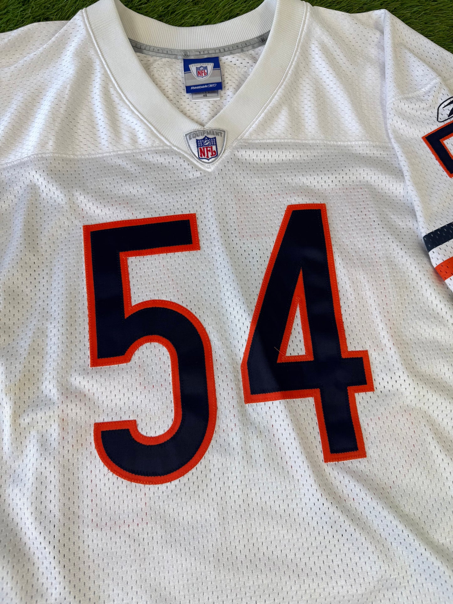 Chicago Bears Brian Urlacher 2004 NFL Football Jersey (48/Large)