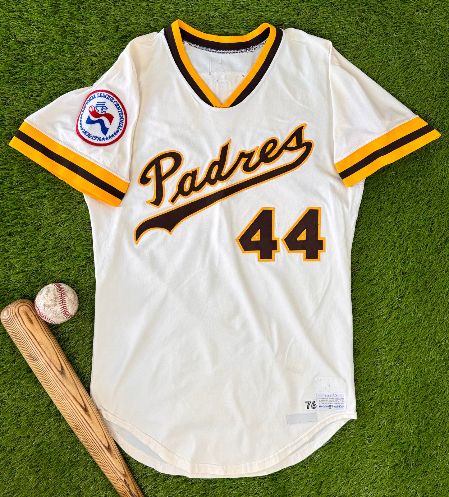 San Diego Padres Willie McCovey 1976 MLB Baseball Jersey (40/Medium)