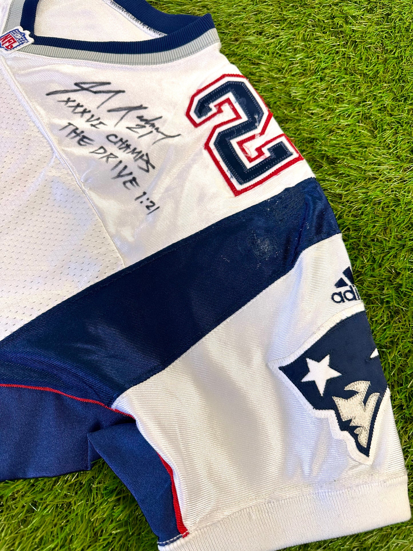 New England Patriots JR Redmond 2000 Game Worn NFL Football Jersey (48/Large)