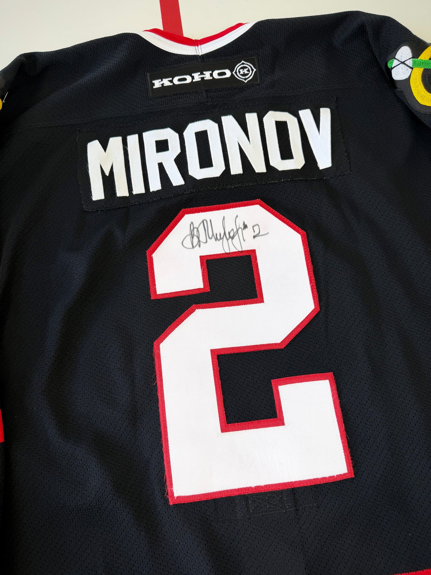 Chicago Blackhawks Boris Mironov 2000-2001 Autographed NHL Hockey Jersey (52/XL)