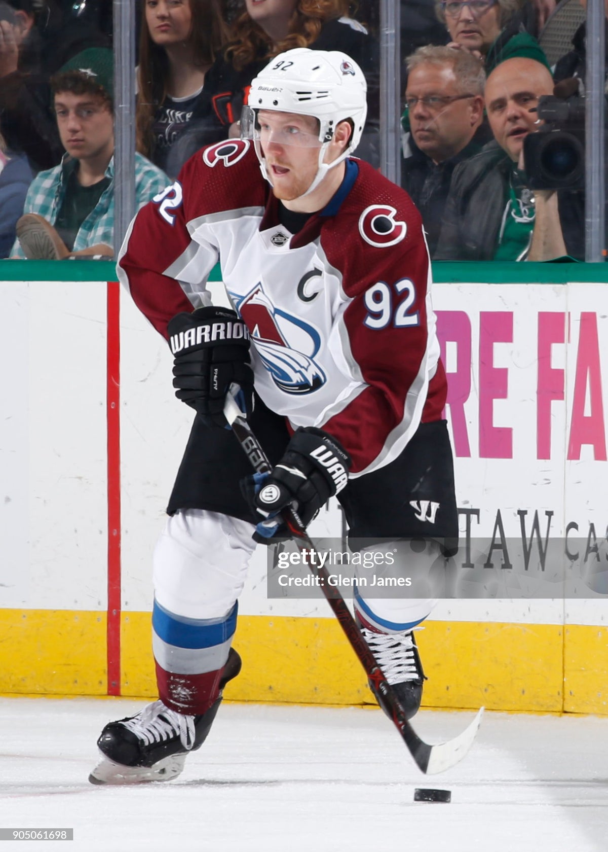 Colorado Avalanche Gabriel Landeskog 2018-2020 NHL Hockey Jersey (56/XXL)